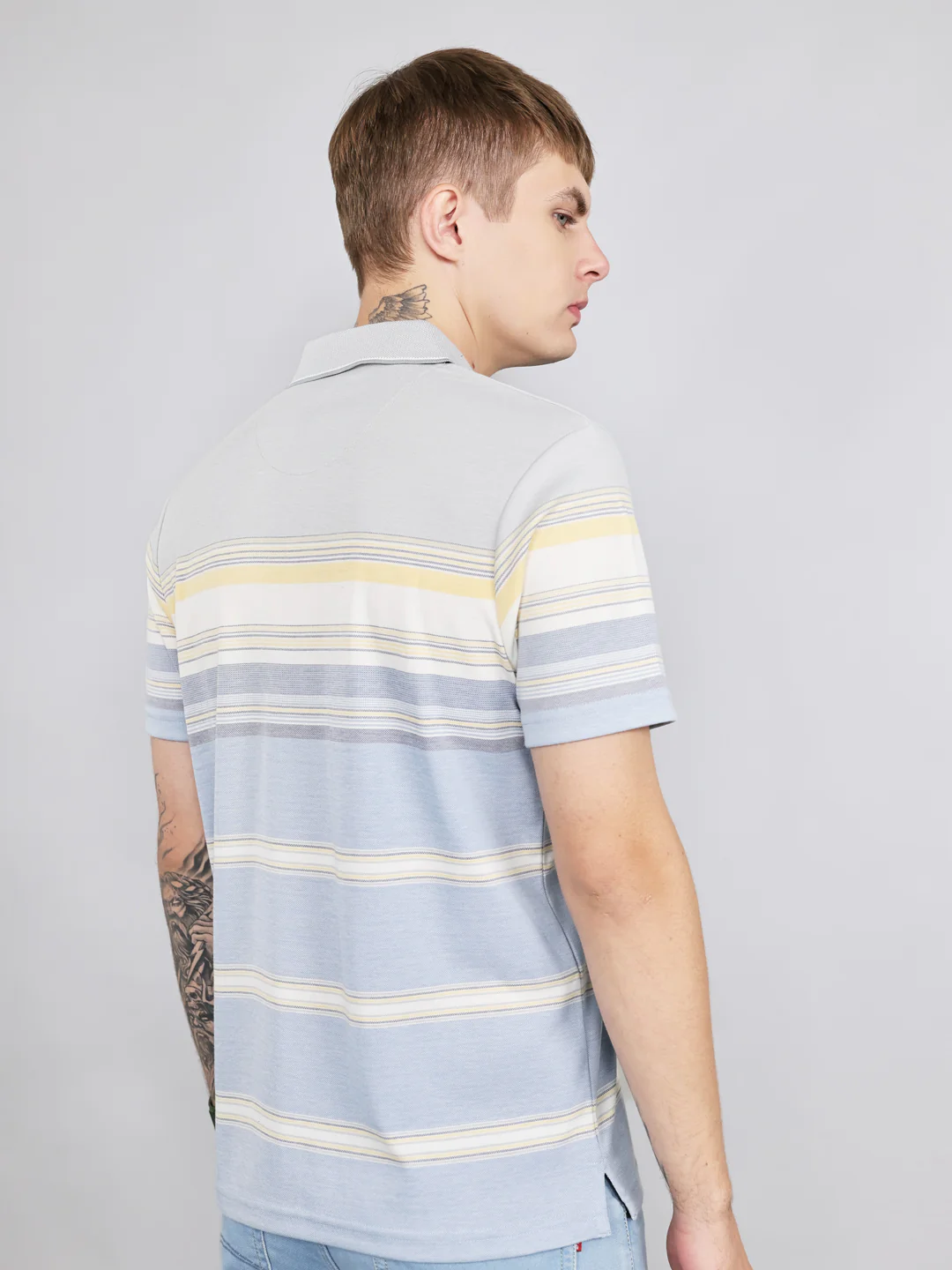 Men Grey Stripe Collar Half Sleeve T-Shirt - Image 3
