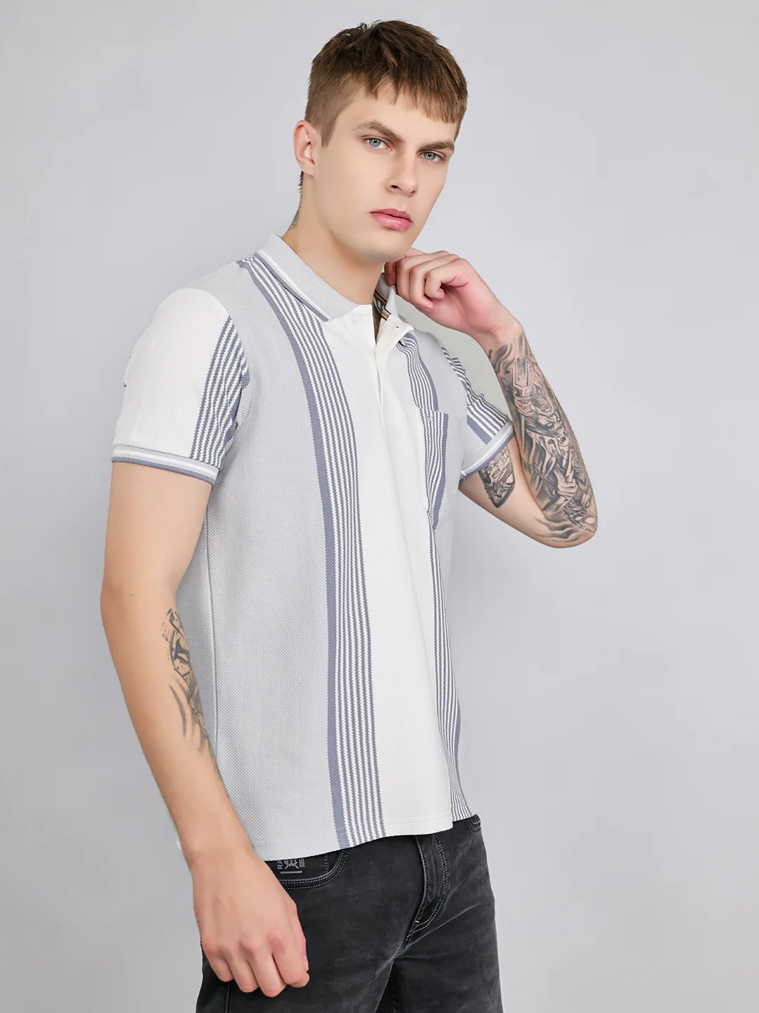 Men Grey Stripe Collar Half Sleeve T-Shirt - Image 3