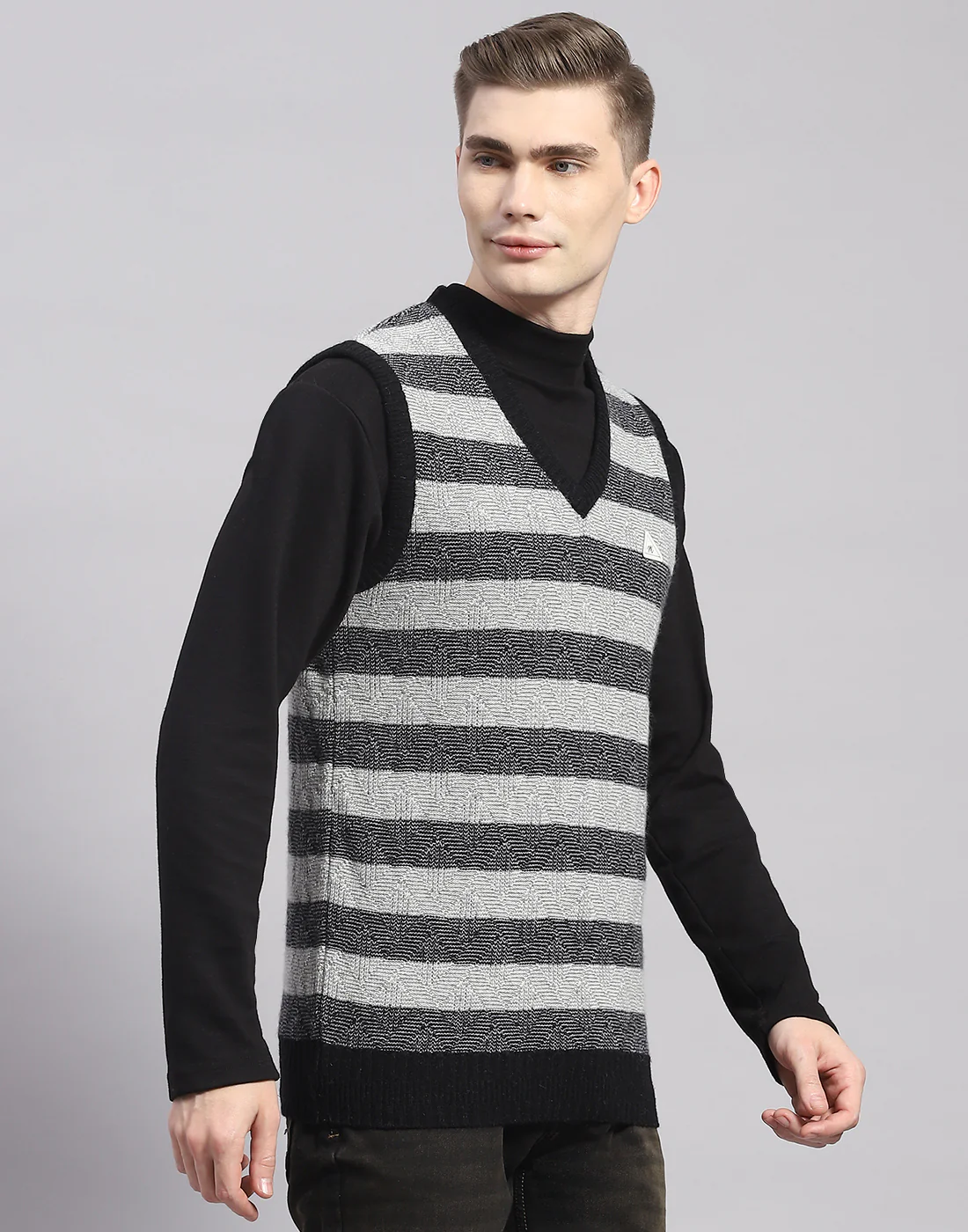 Men Grey Stripe V Neck Sleeveless Sweater - Image 4