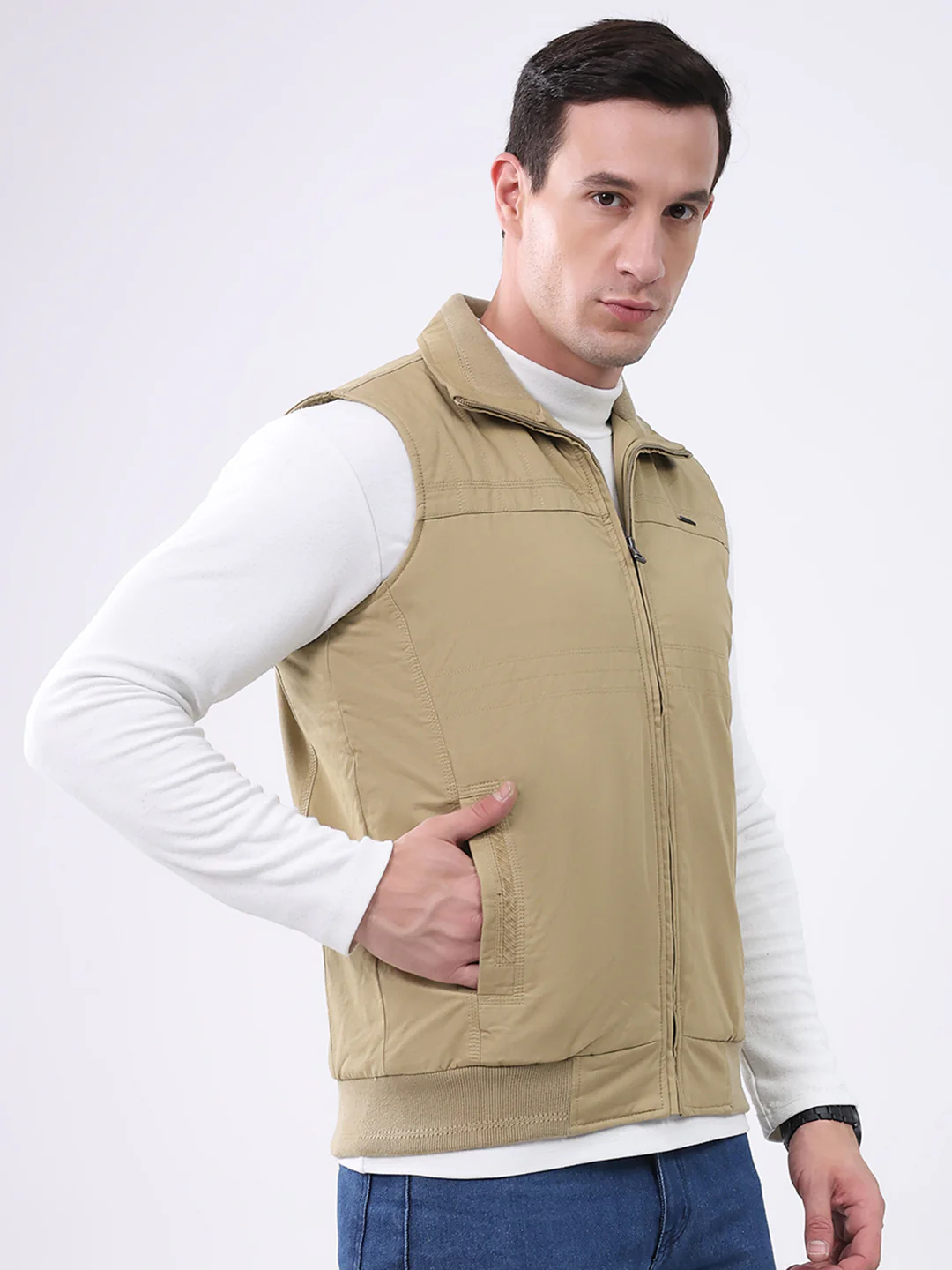 Men Khaki Solid Collar Sleeveless Jacket - Image 4