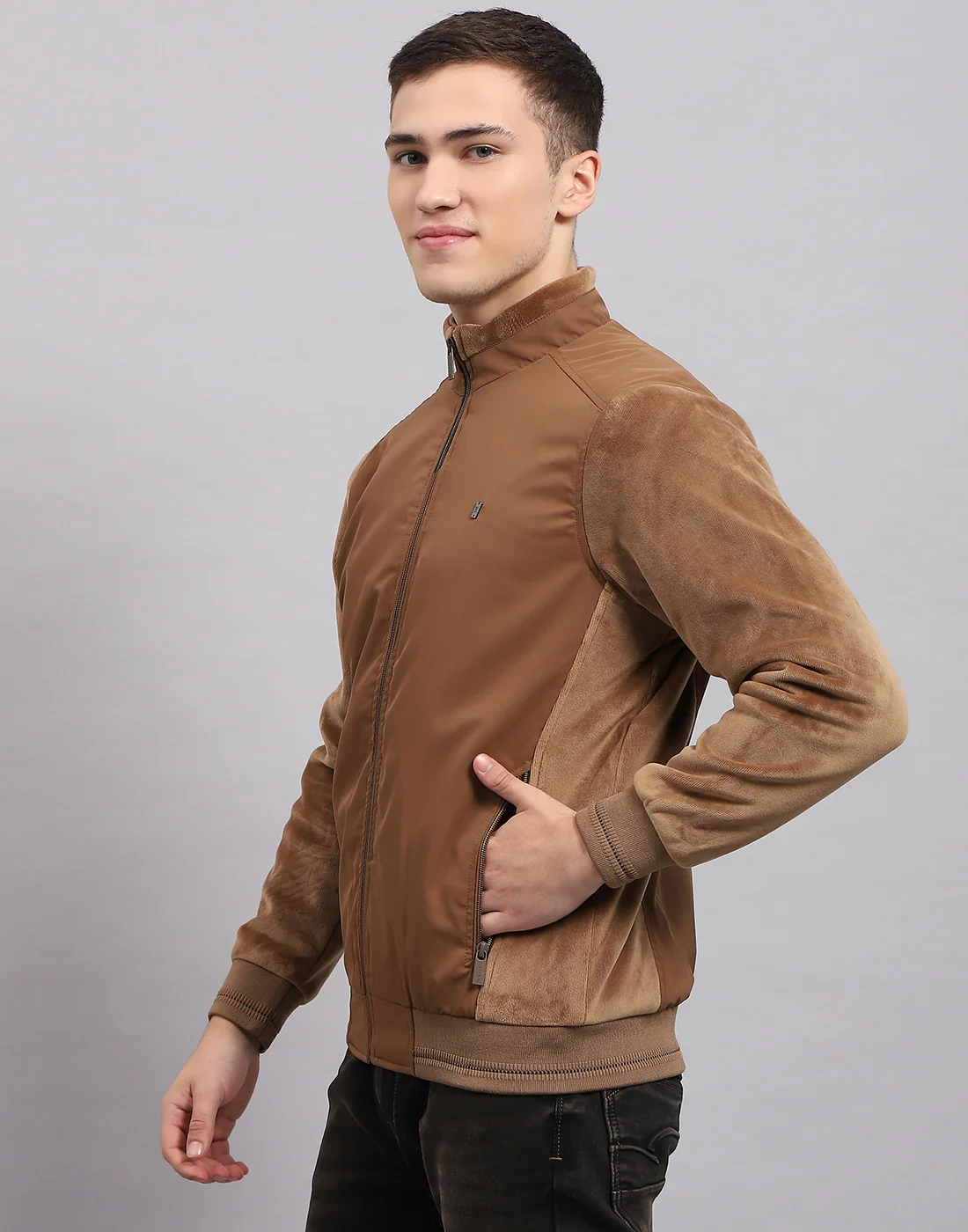 Men Khaki Solid Mock Neck Full Sleeve Jacket - Image 3