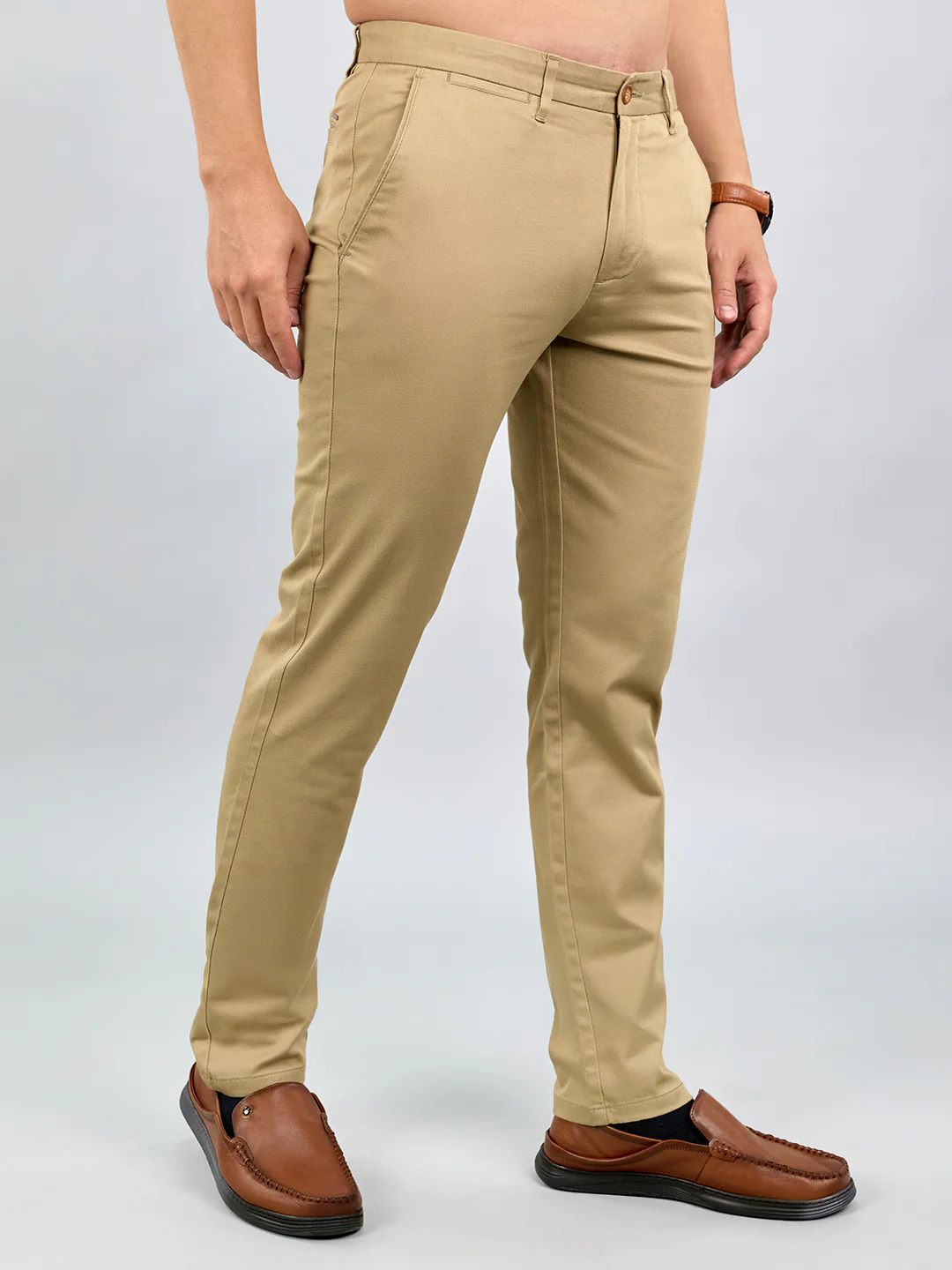 Men Khaki Solid Regular Fit Trouser with Front Coin Pocket - Image 3