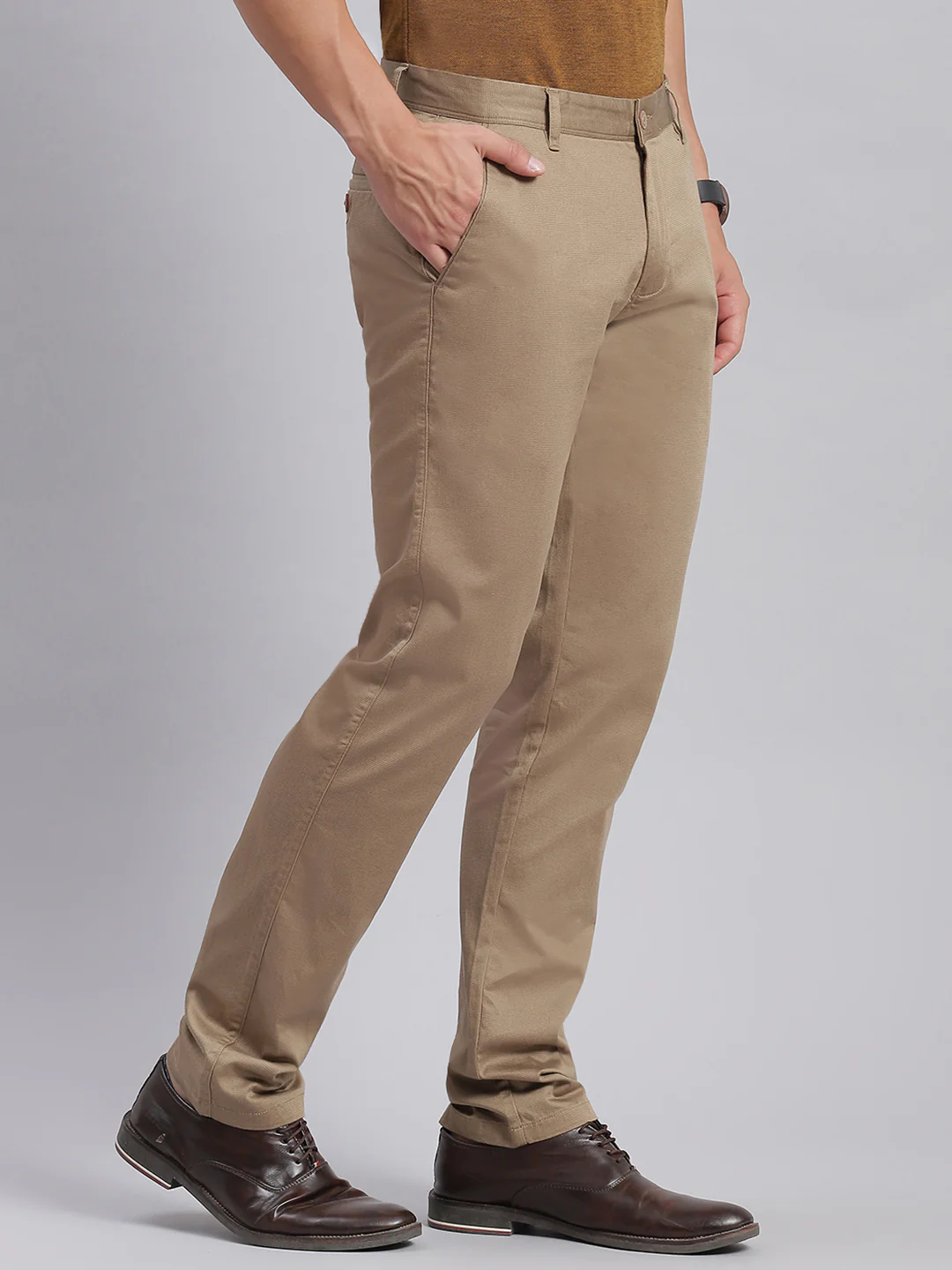 Men Khaki Solid Regular Fit Trousers - Image 4