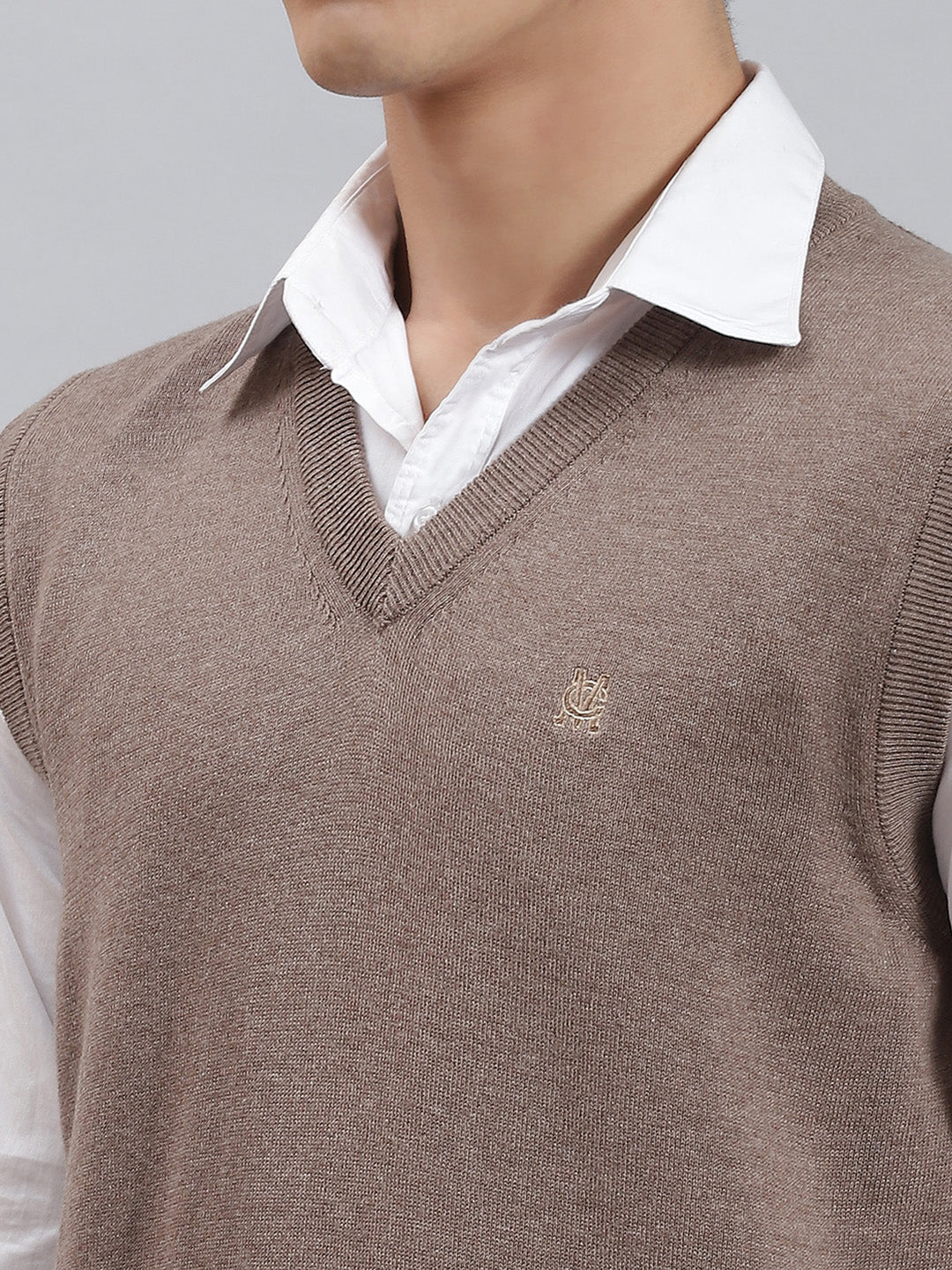 Men Khaki Solid V Neck Sleeveless Sweaters/Pullovers - Image 6