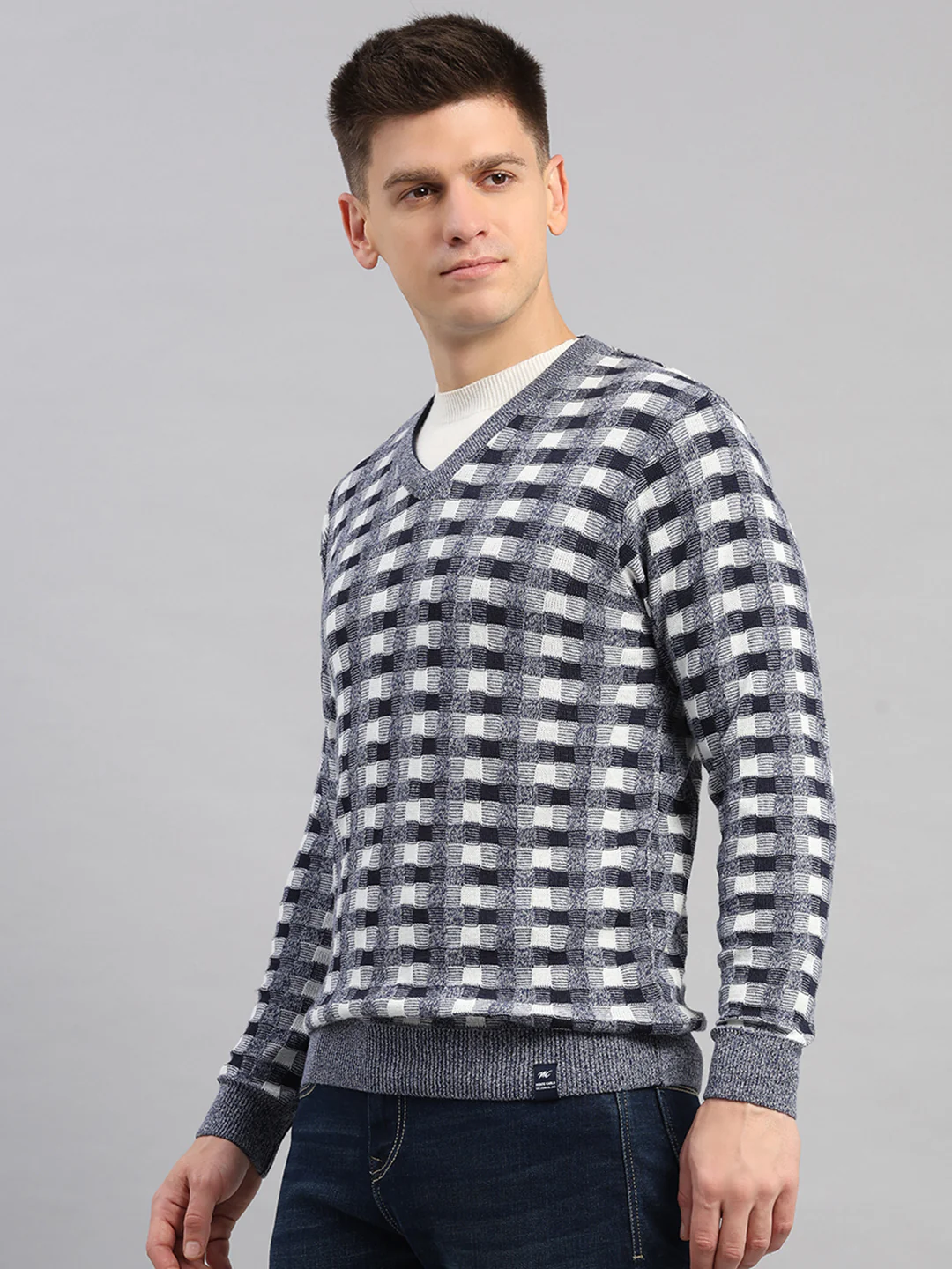 Men Light Blue Printed V Neck Full Sleeve Pullover - Image 4