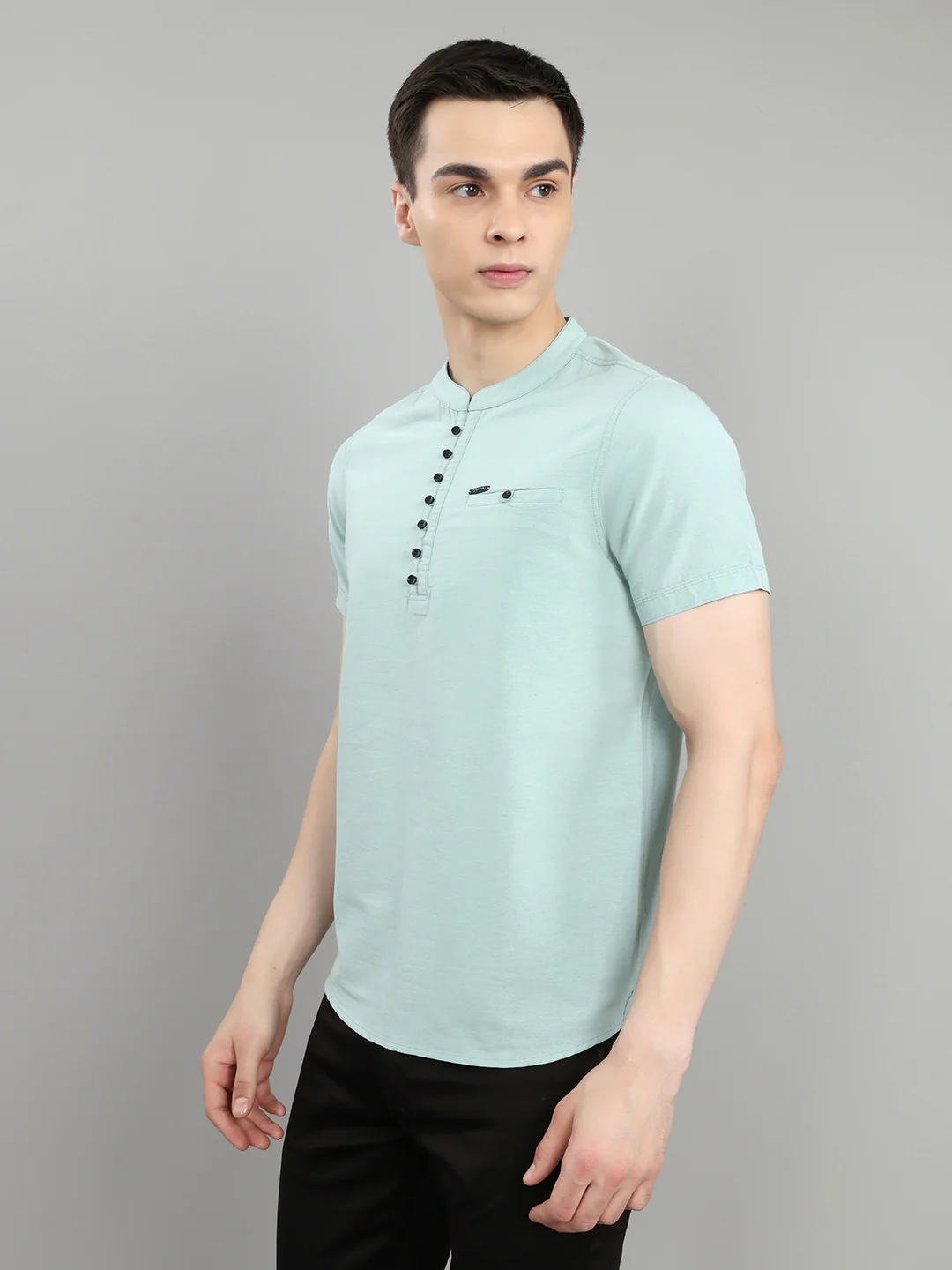Men Light Green Solid Henley Neck Half Sleeve Kurta - Image 2
