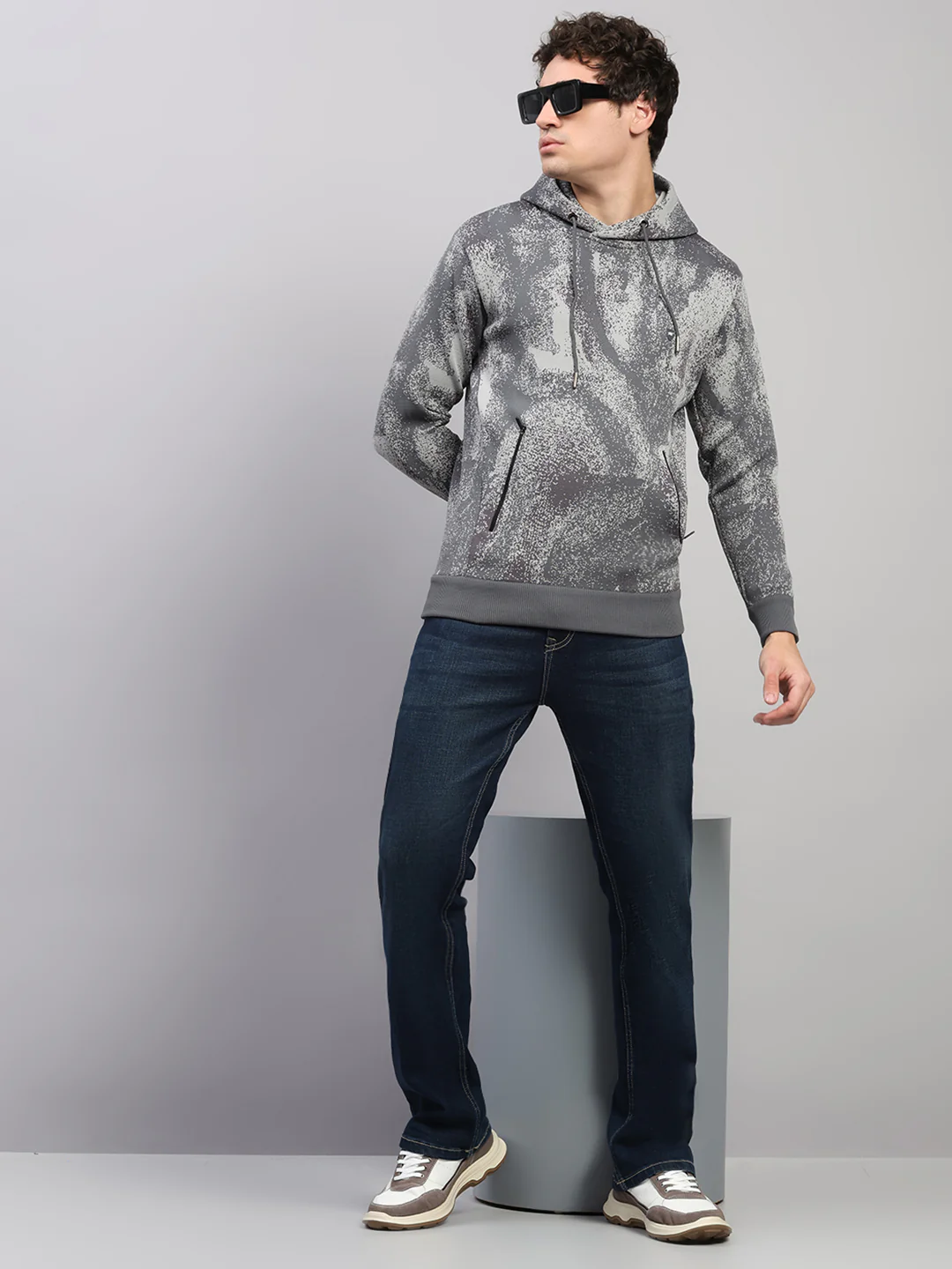 Men Light Grey Printed Hooded Full Sleeve Pullover - Image 2