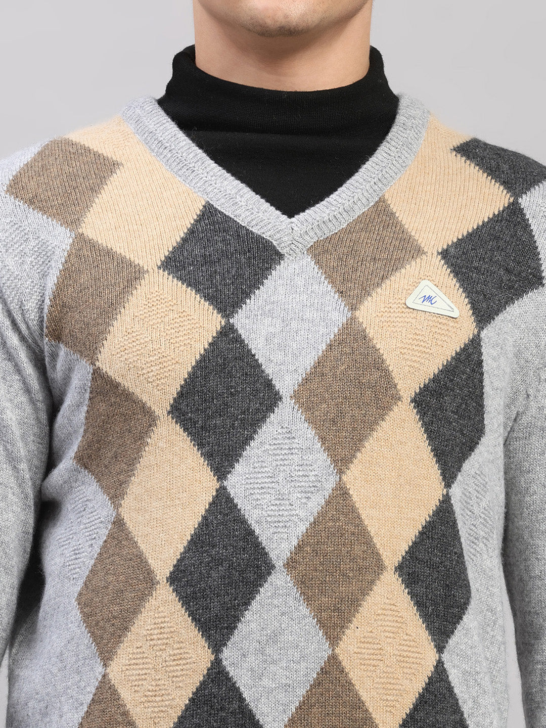 Men Light Grey Printed V Neck Full Sleeve Pullover - Image 6