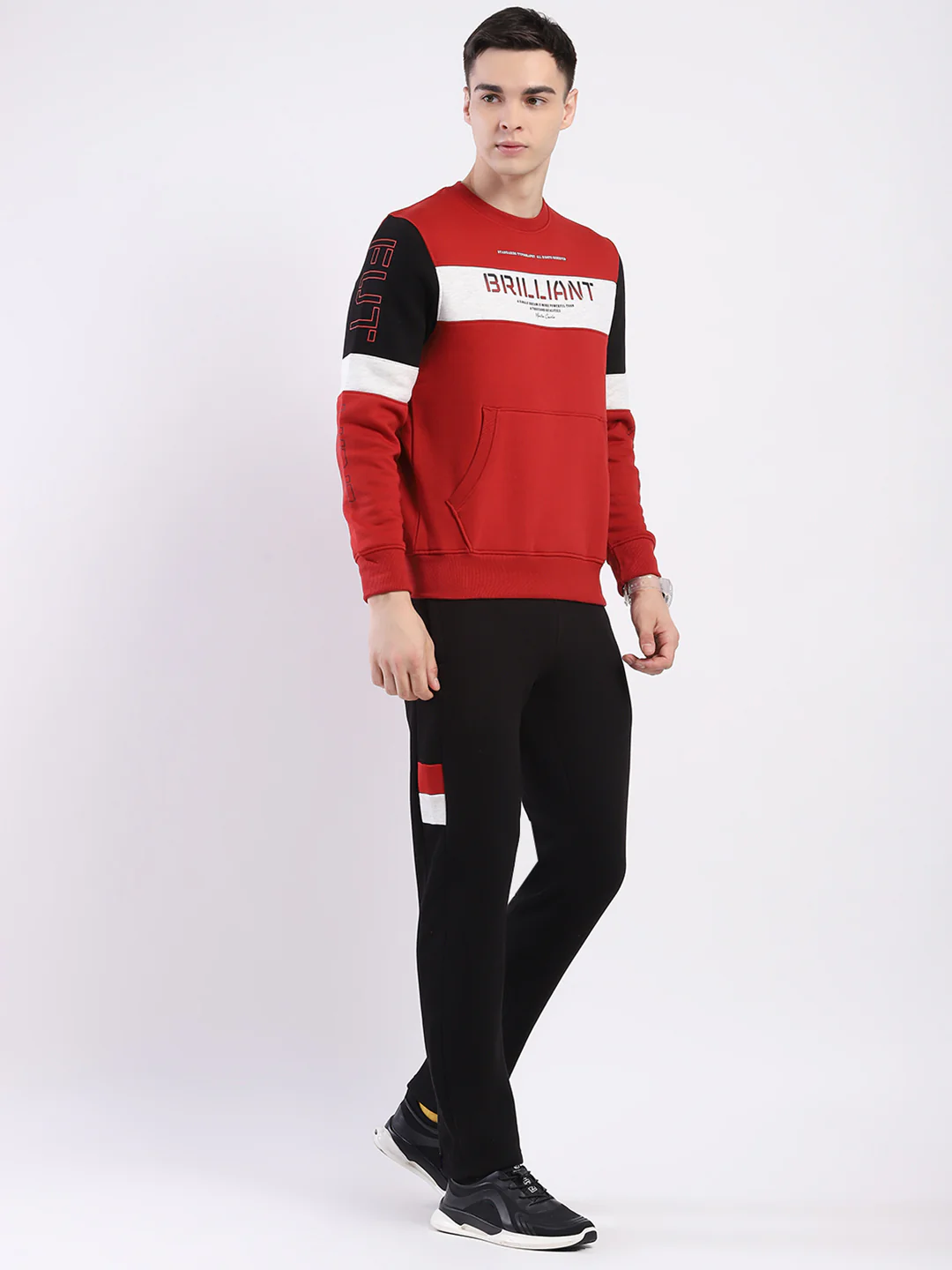 Men Maroon & Black Solid Round Neck Full Sleeve Winter Tracksuit - Image 4