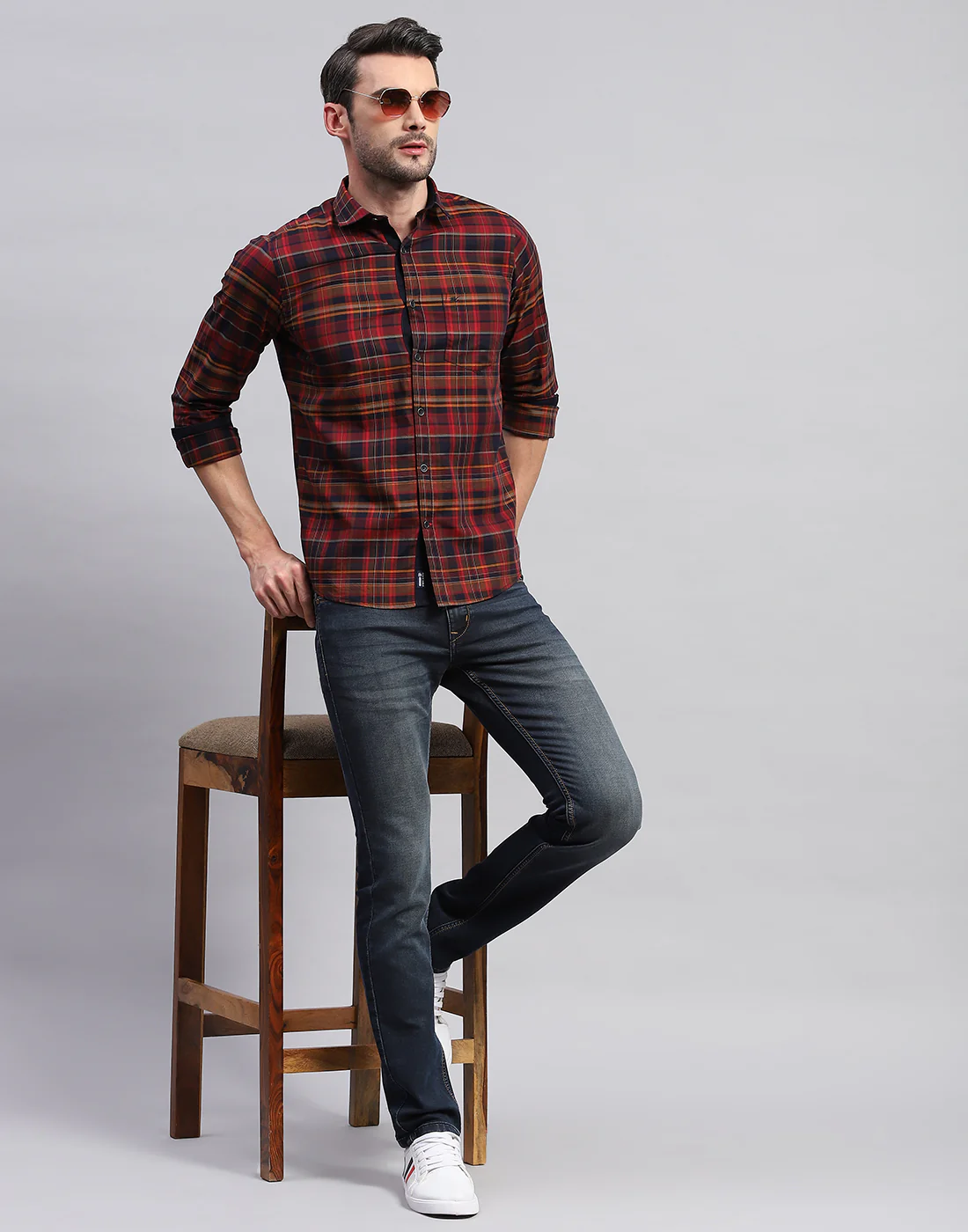 Men Maroon Check Collar Neck Full Sleeve Shirt - Image 2