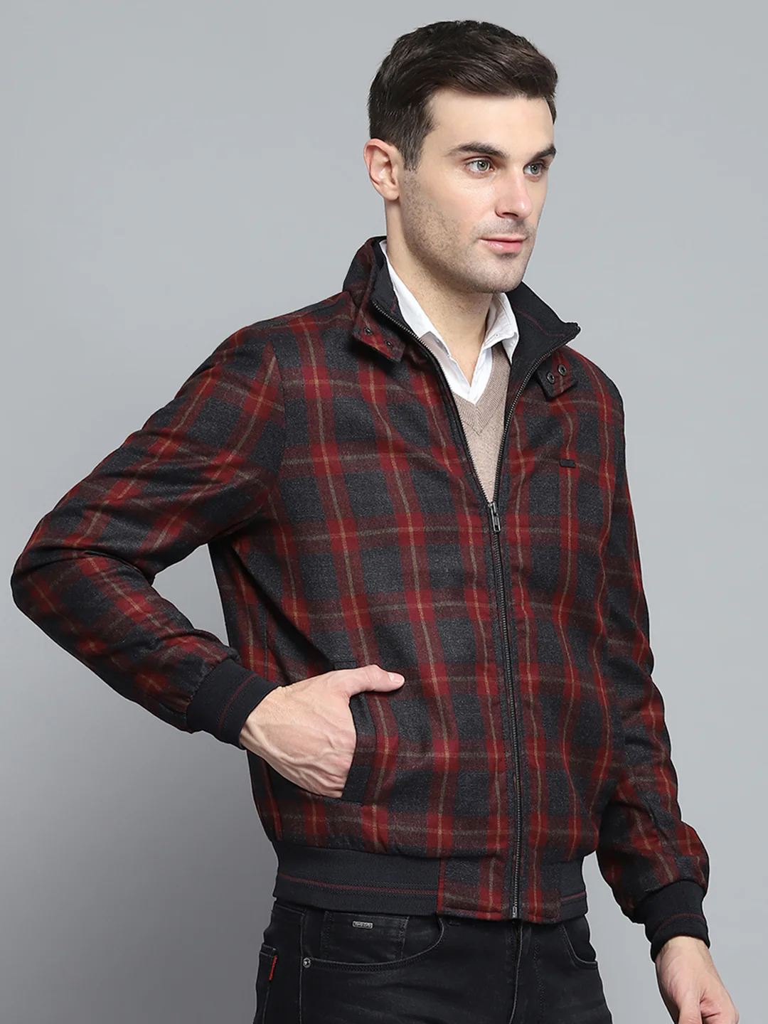 Men Maroon Check Mock Neck Full Sleeve Jacket - Image 4