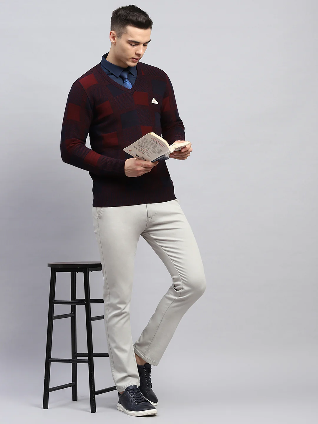 Men Maroon Check V Neck Full Sleeve Pullover - Image 2