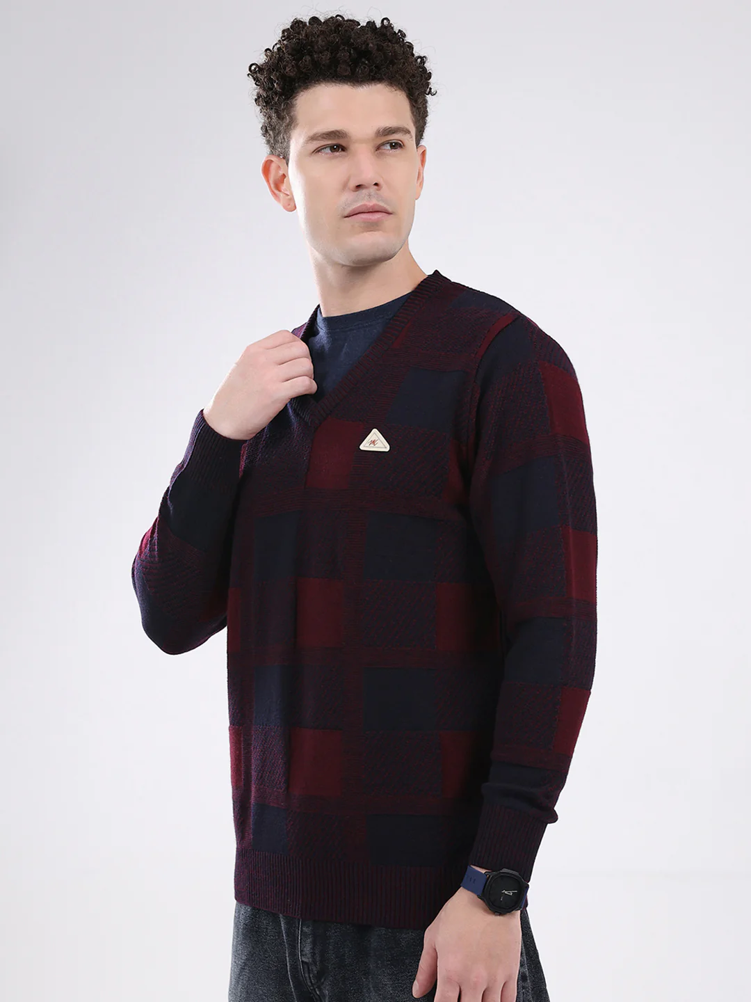 Men Maroon & Navy Blue Self Design V Neck Full Sleeve Pullover - Image 3
