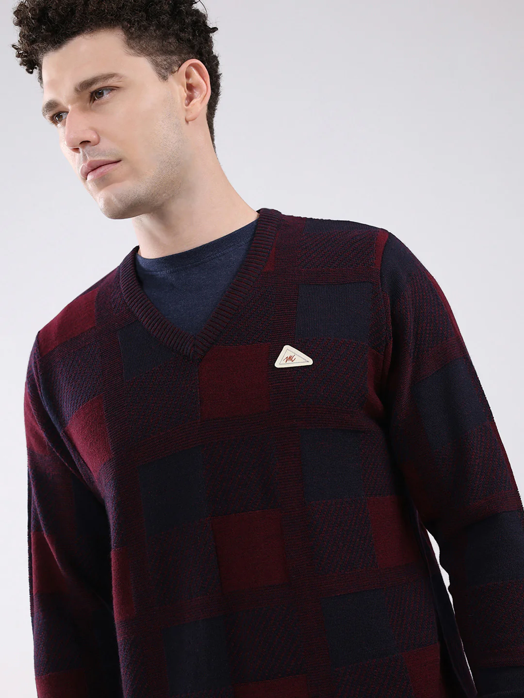 Men Maroon & Navy Blue Self Design V Neck Full Sleeve Pullover - Image 7