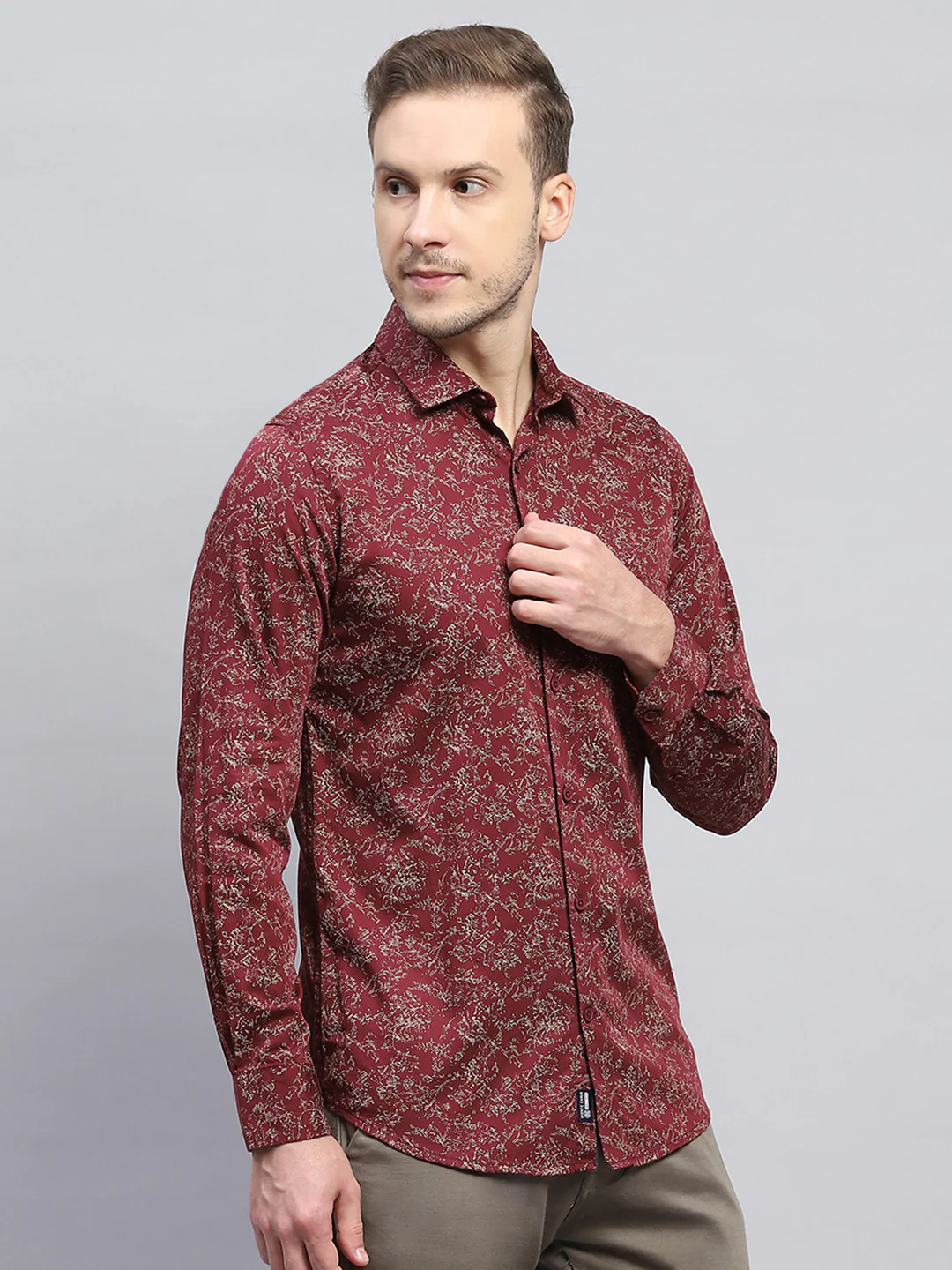 Men Maroon Printed Collar Full Sleeve Shirt - Image 4