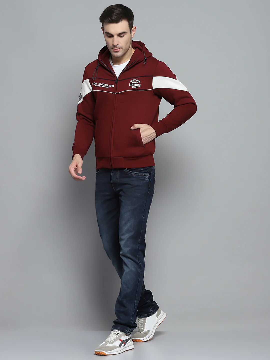 Men Maroon Printed Hooded Full Sleeve Sweatshirt - Image 5