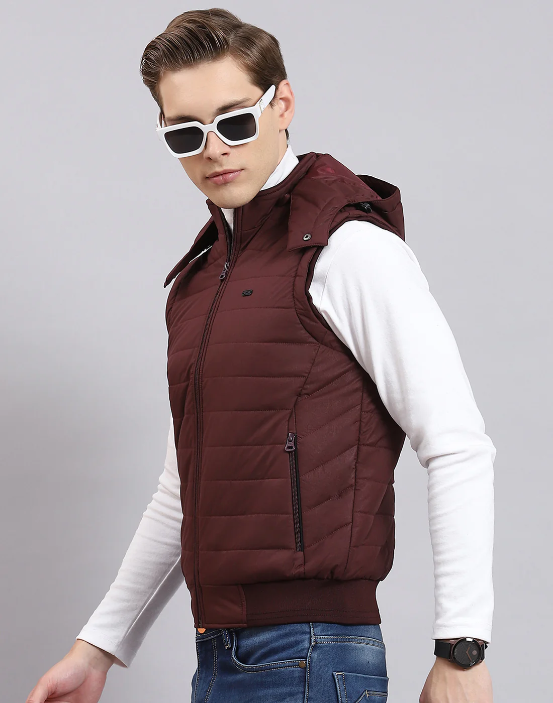 Men Maroon Printed Hooded Sleeveless Jacket - Image 3