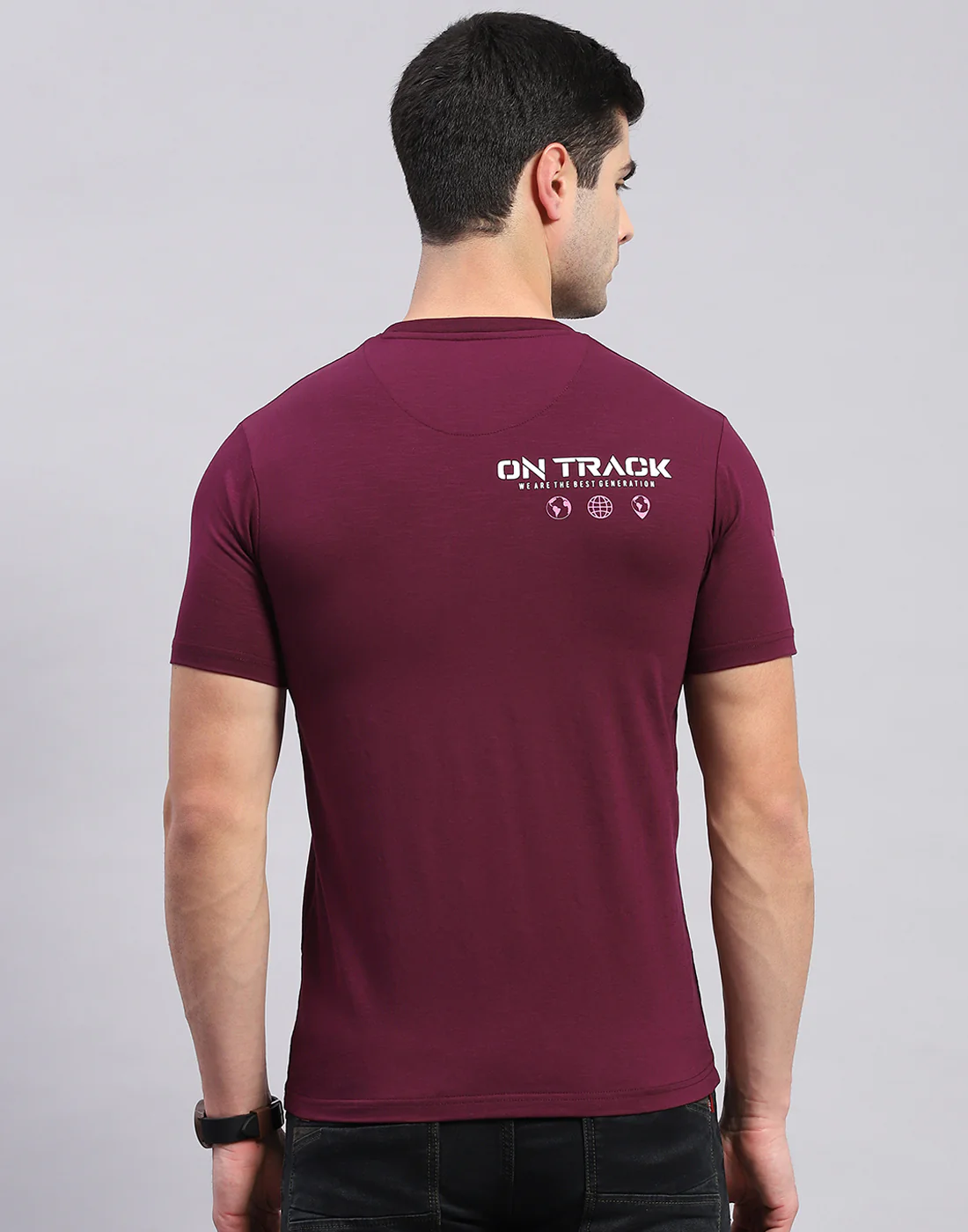 Men Maroon Printed Round Neck Half Sleeve T-Shirt - Image 5