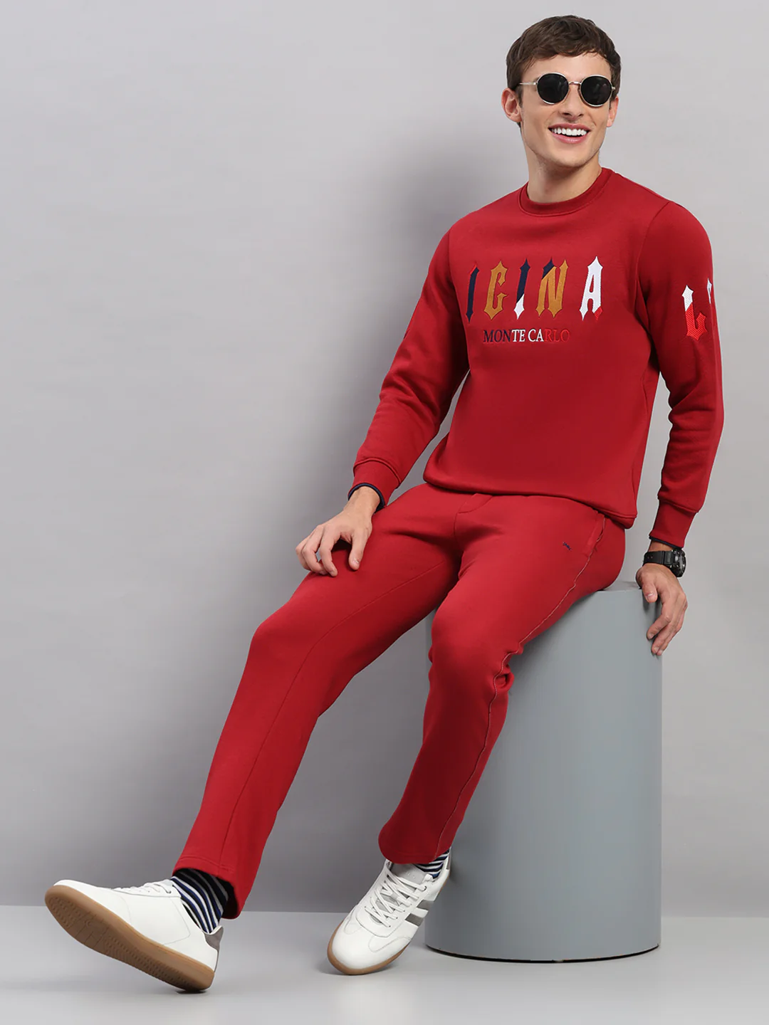 Men Maroon Self Design Collar Full Sleeve Winter Tracksuit - Image 2