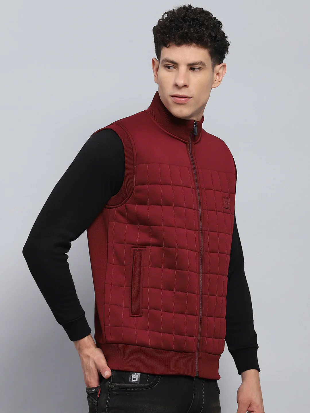Men Maroon Self Design Mock Neck Sleeveless Jacket - Image 4