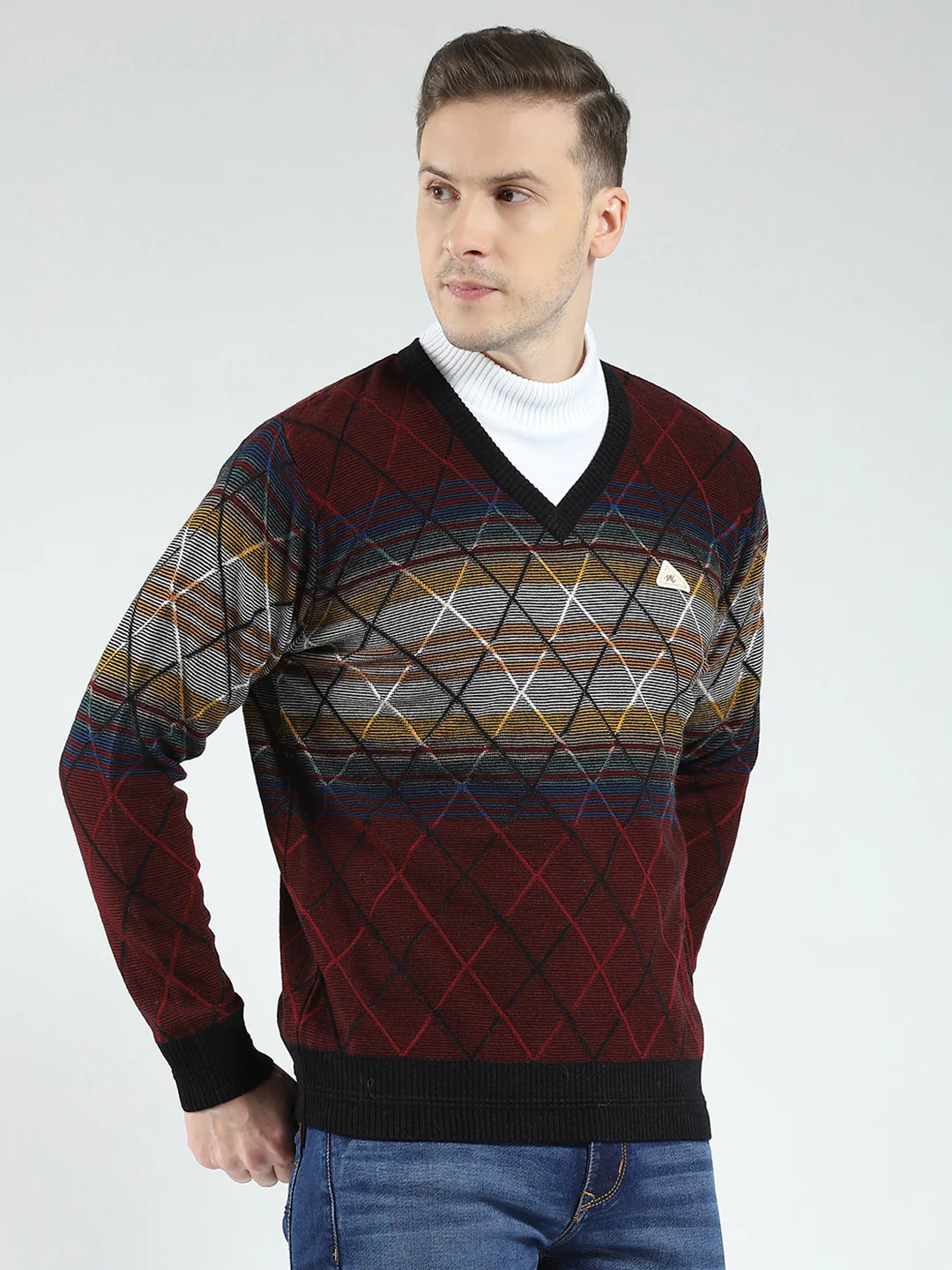 Men Maroon Self Design V Neck Full Sleeve Pullover - Image 4