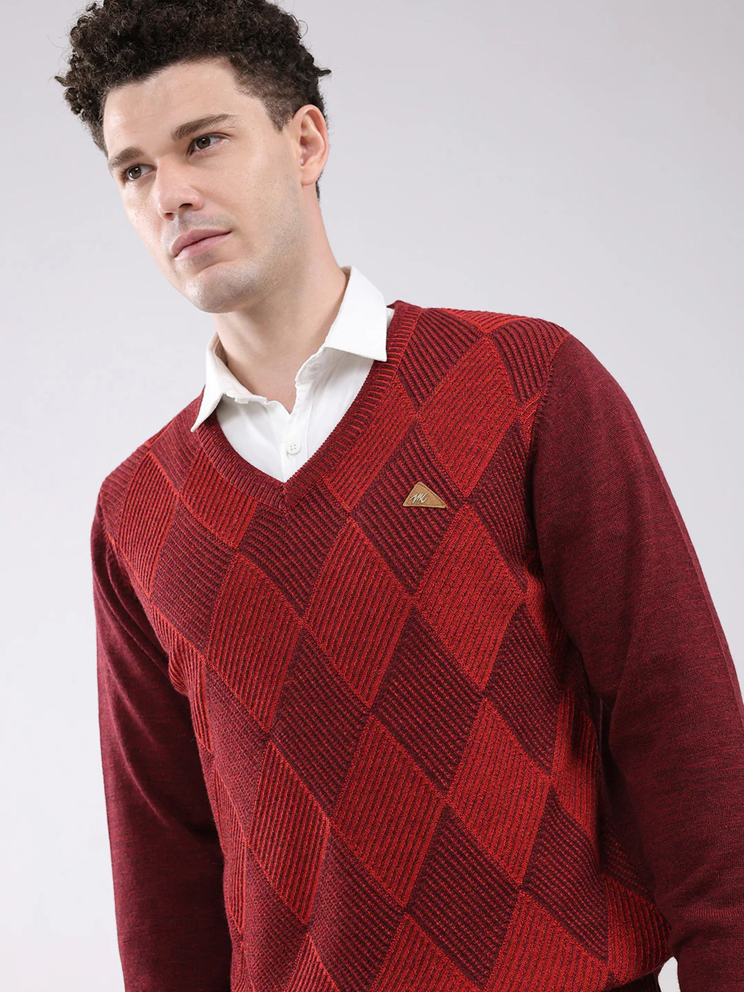 Men Maroon Self Design V Neck Full Sleeve Pullover - Image 7