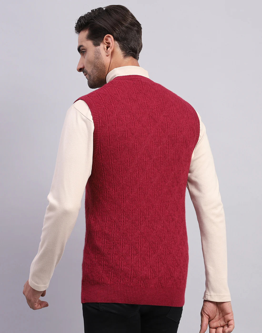 Men Maroon Self Design V Neck Sleeveless Sweater - Image 5