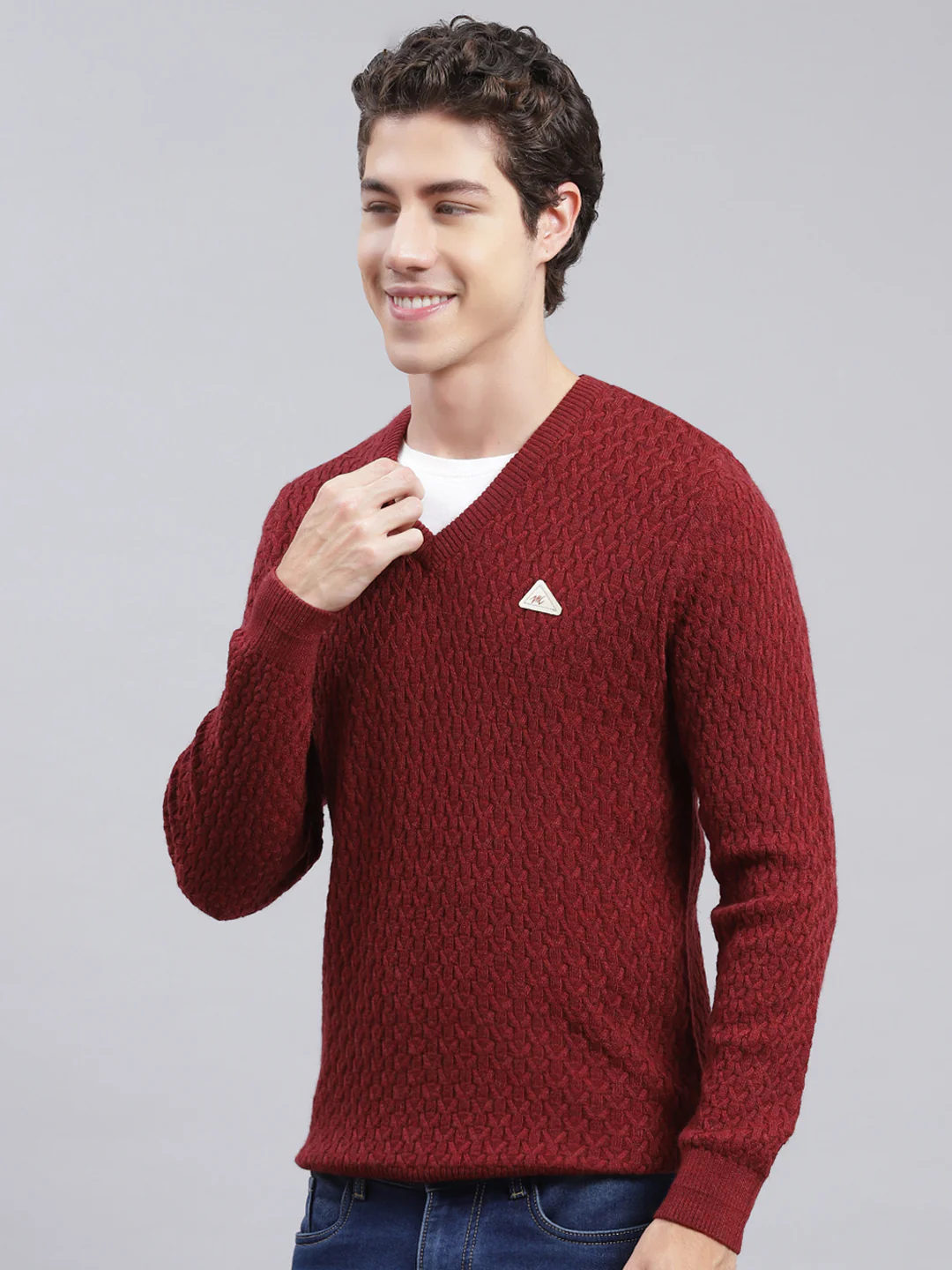 Men Maroon Self Design Wool blend Pullover - Image 4