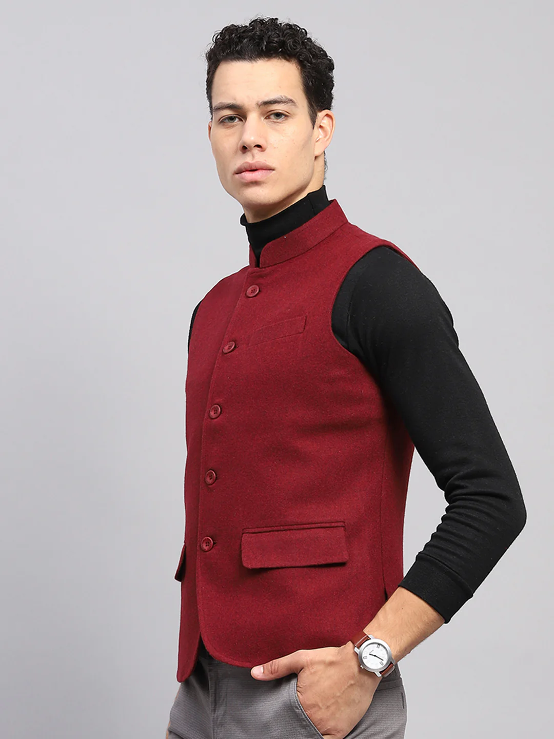 Men Maroon Solid Band Collar Sleeveless Jacket - Image 3
