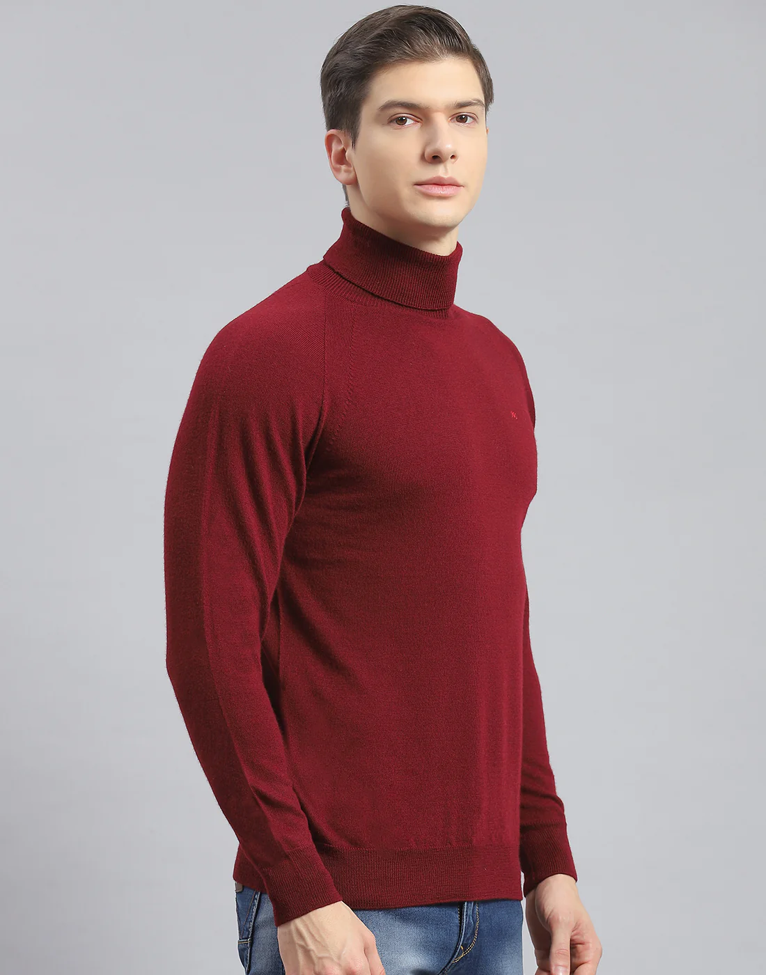 Men Maroon Solid High Neck Full Sleeve Pullover - Image 4