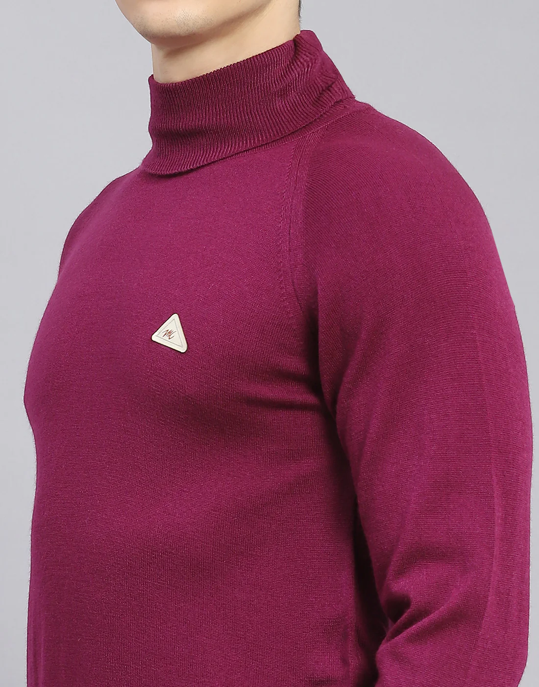 Men Maroon Solid High Neck Full Sleeve Pullover - Image 7