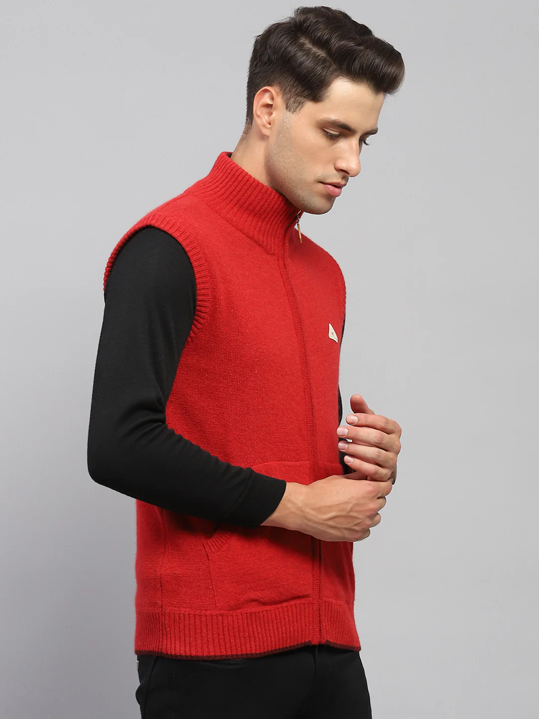 Men Maroon Solid High Neck Sleeveless Sweater - Image 4