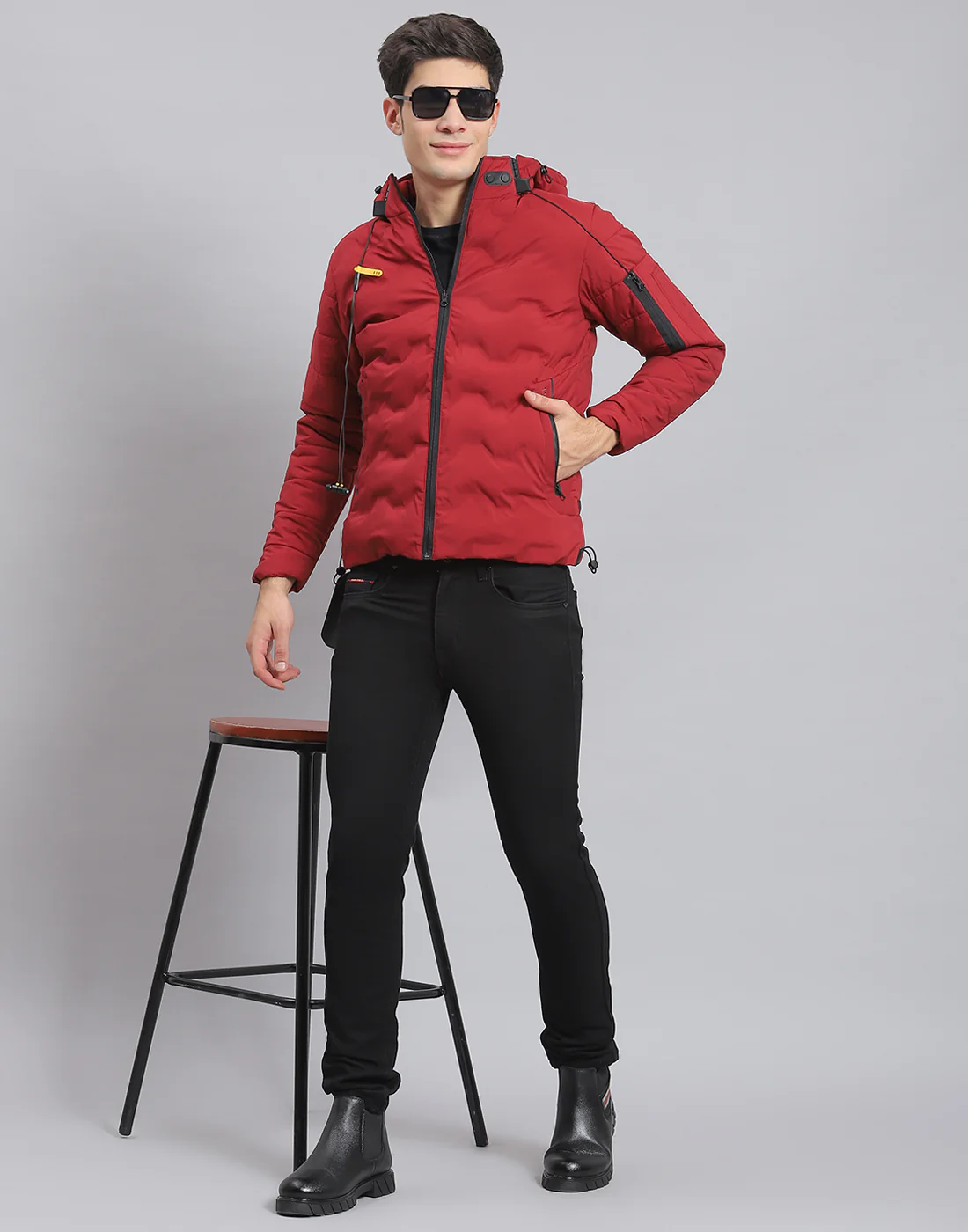 Men Maroon Solid Hooded Full Sleeve Jacket - Image 2