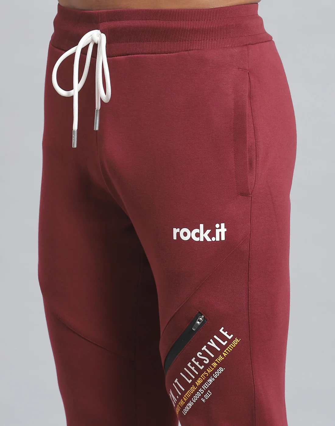 Rock.it Men Maroon Solid Hooded Full Sleeve Tracksuit - Image 8