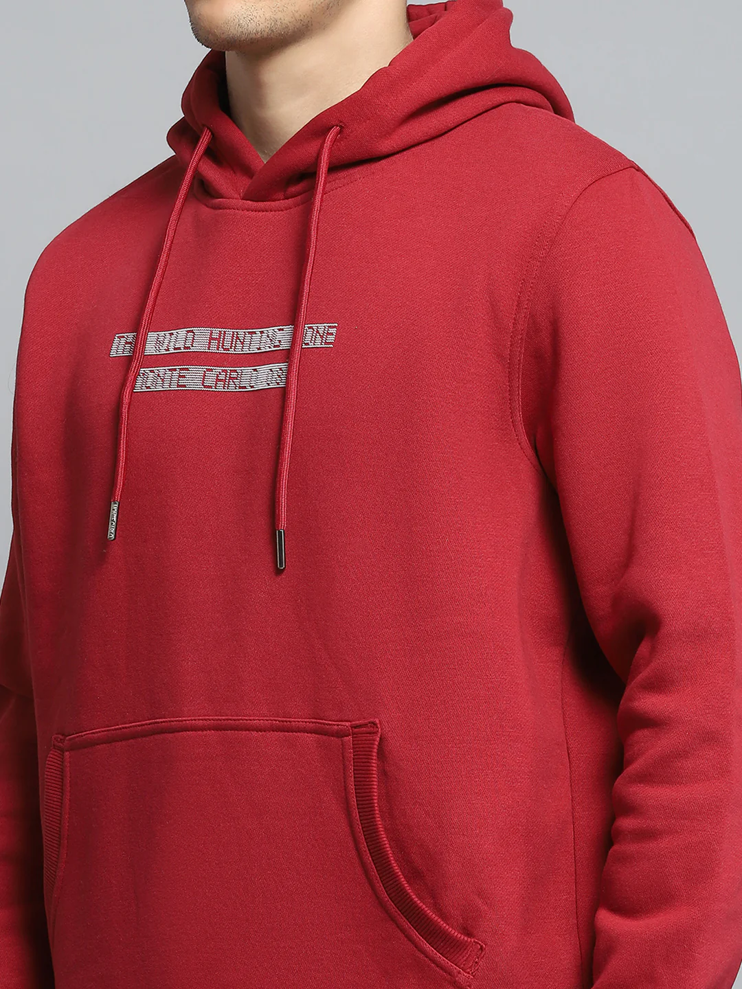 Men Maroon Solid Hooded Full Sleeve Winter Tracksuit - Image 7