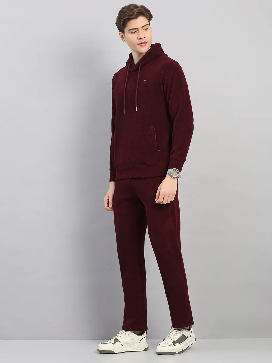 Men Maroon Solid Hooded Full Sleeve Winter Tracksuit - Image 3