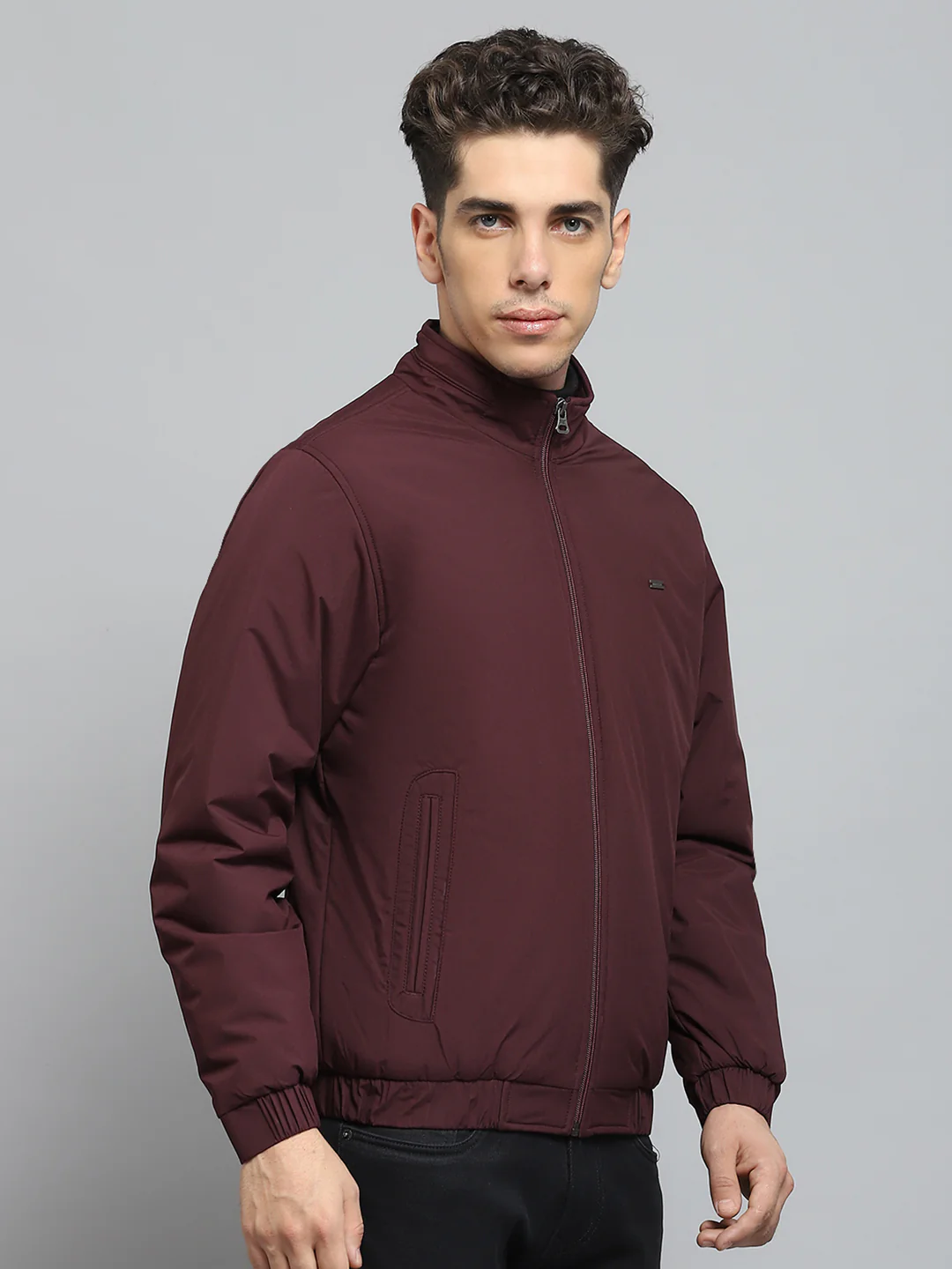 Men Maroon Solid Mock Neck Full Sleeve Jacket - Image 4