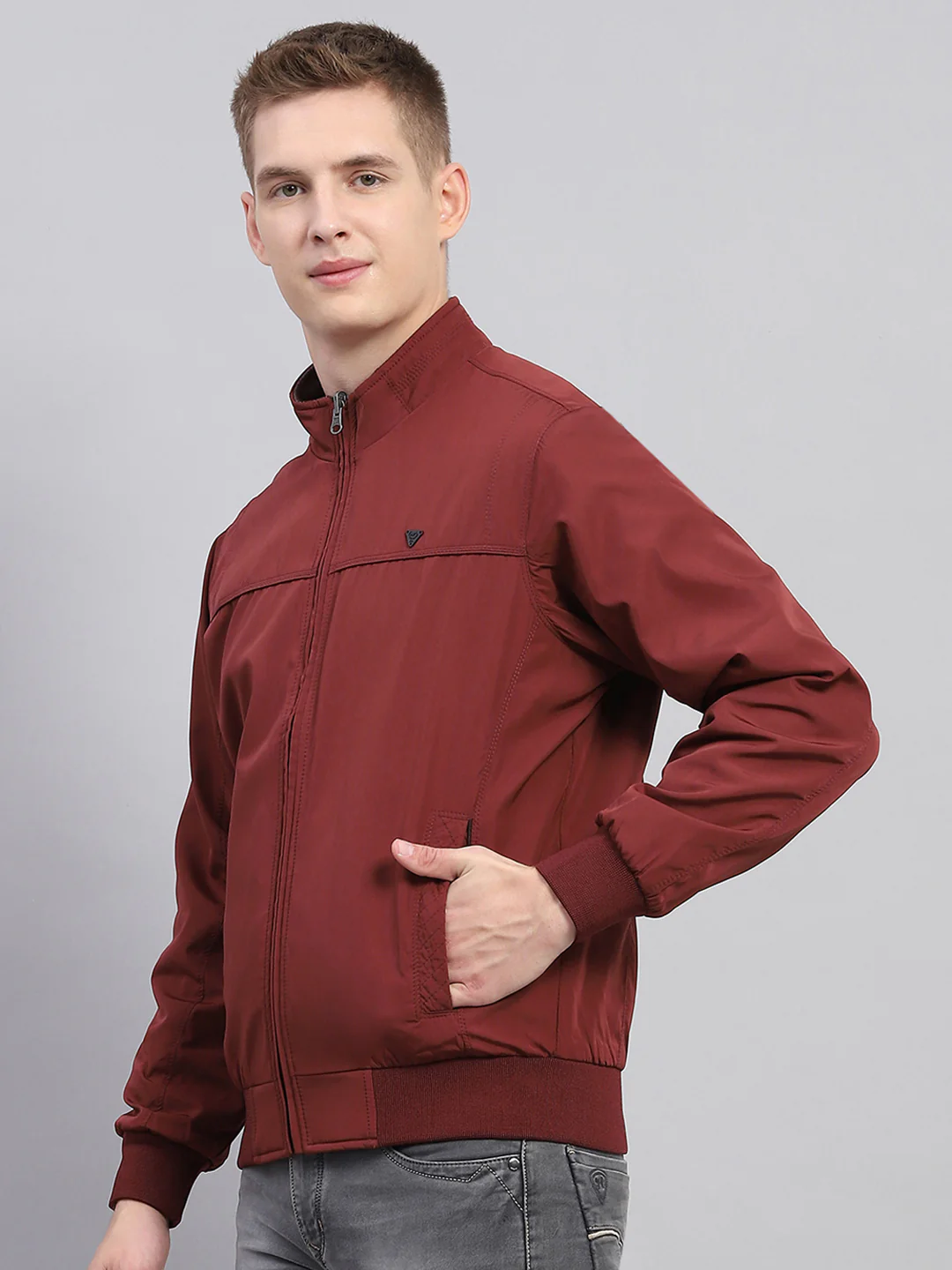 Men Maroon Solid Mock Neck Full Sleeve Jacket - Image 7