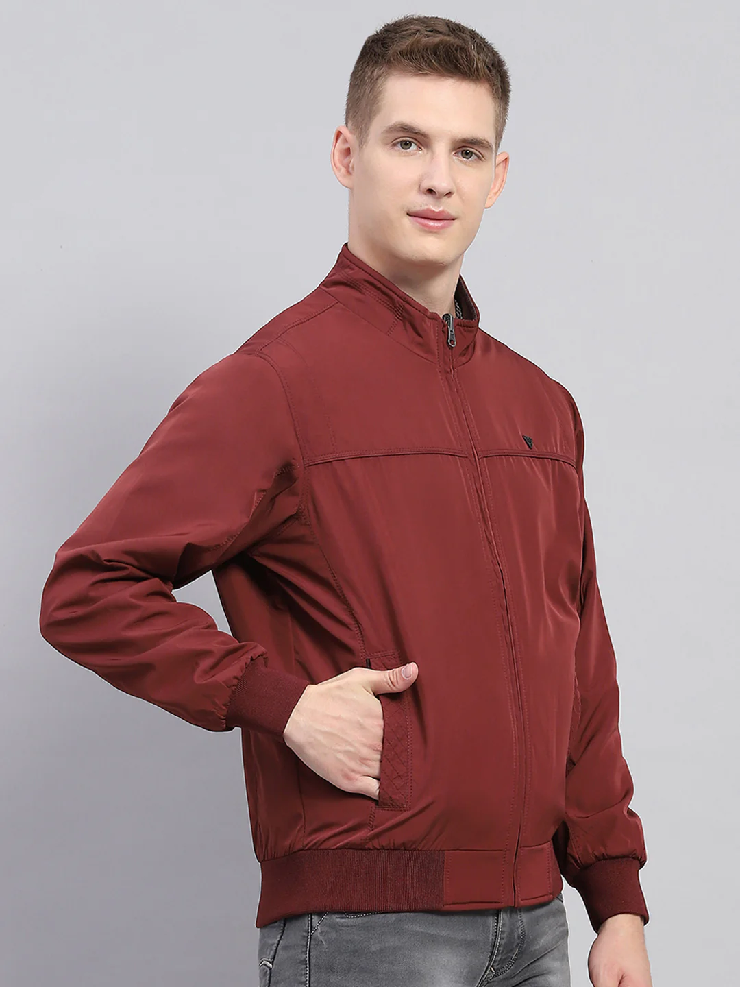 Men Maroon Solid Mock Neck Full Sleeve Jacket - Image 8