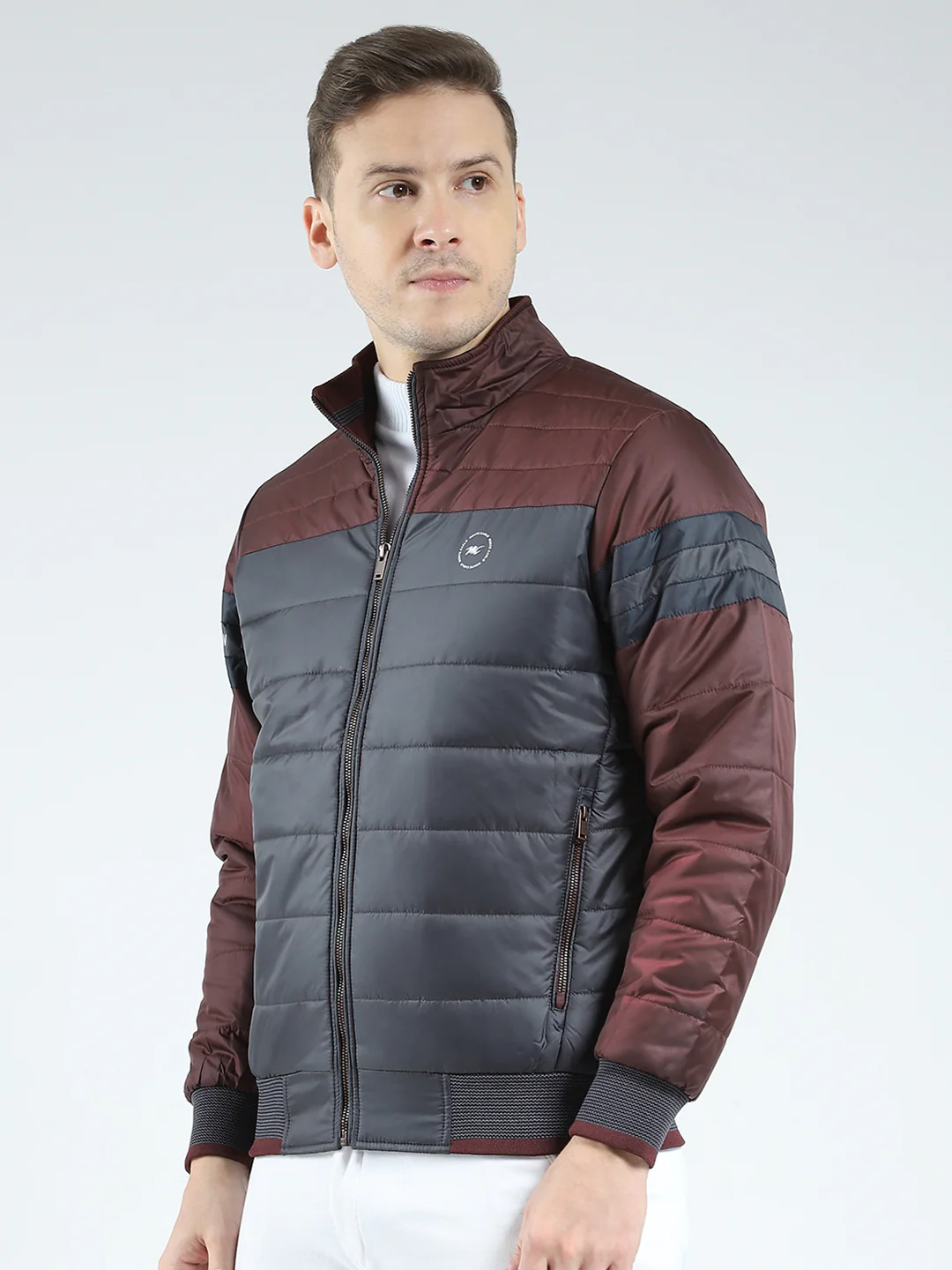 Men Maroon Solid Mock Neck Full Sleeve Jacket - Image 3