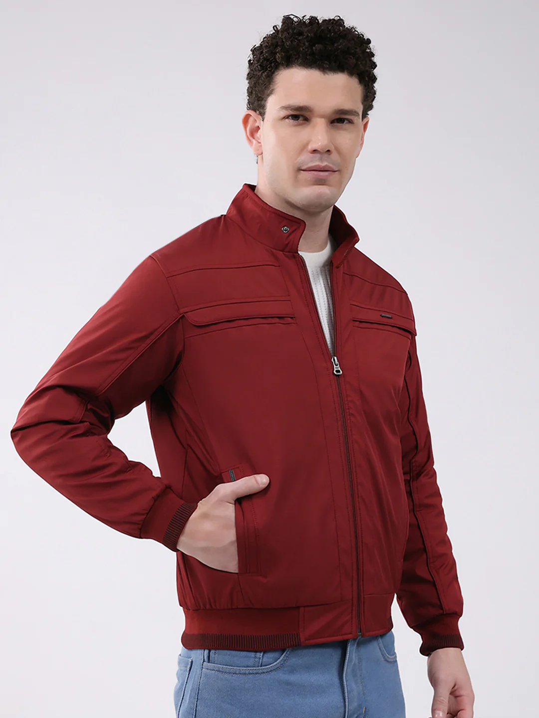 Men Maroon Solid Mock Neck Full Sleeve Jacket - Image 4
