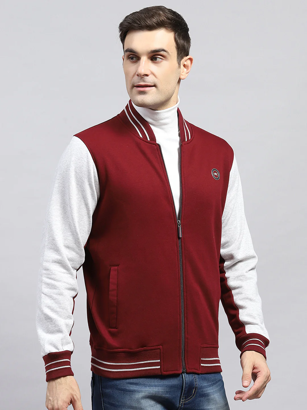 Men Maroon Solid Mock Neck Full Sleeve Sweatshirt - Image 4