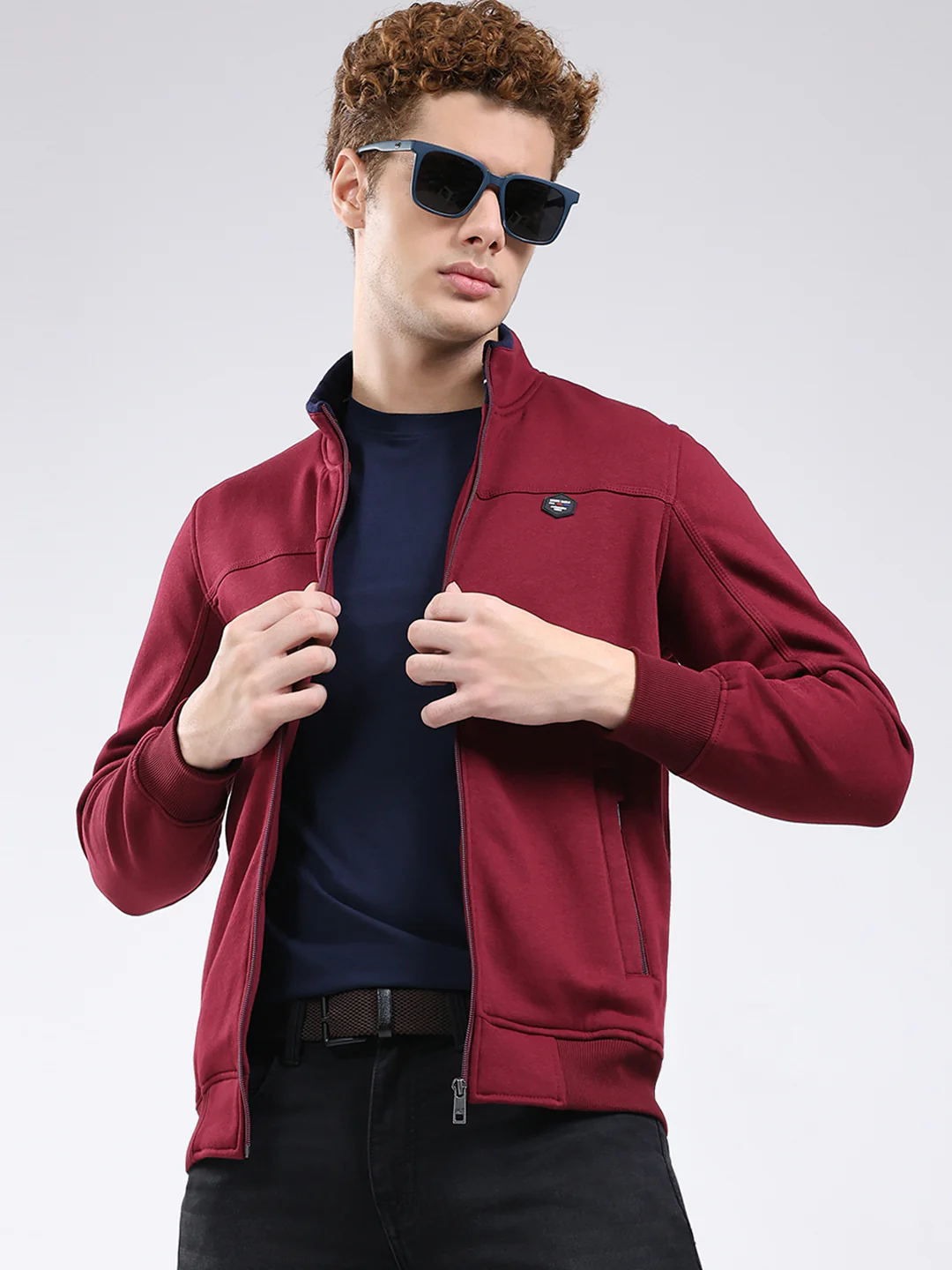 Men Maroon Solid Mock Neck Full Sleeve Sweatshirt - Image 6