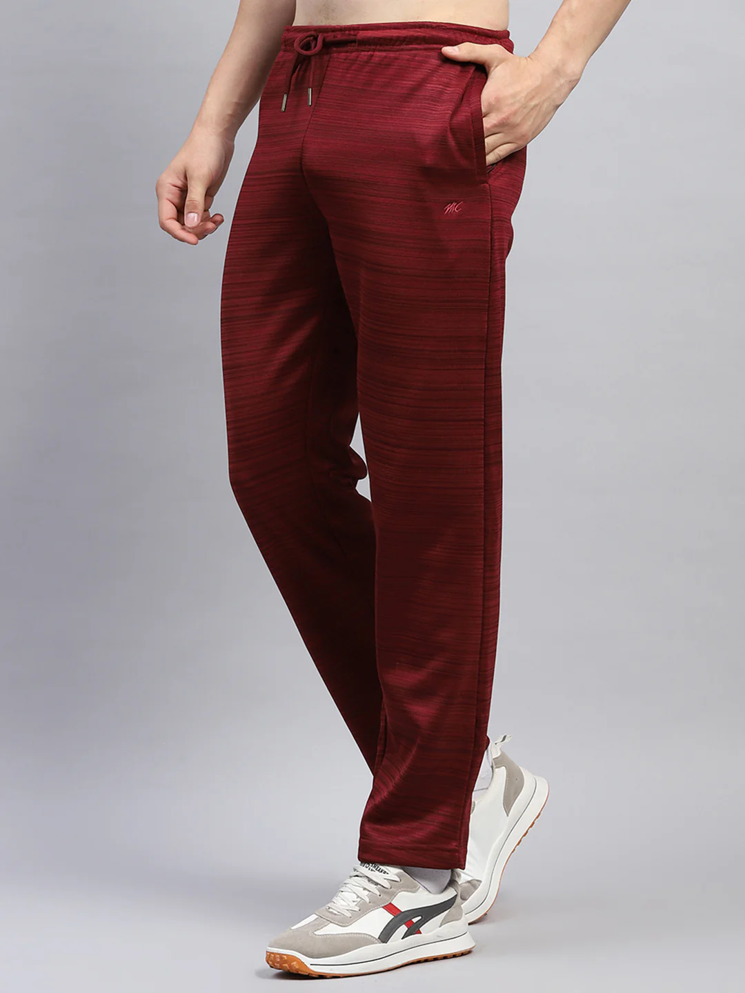 Men Maroon Solid Mock Neck Full Sleeve Winter Tracksuit - Image 6