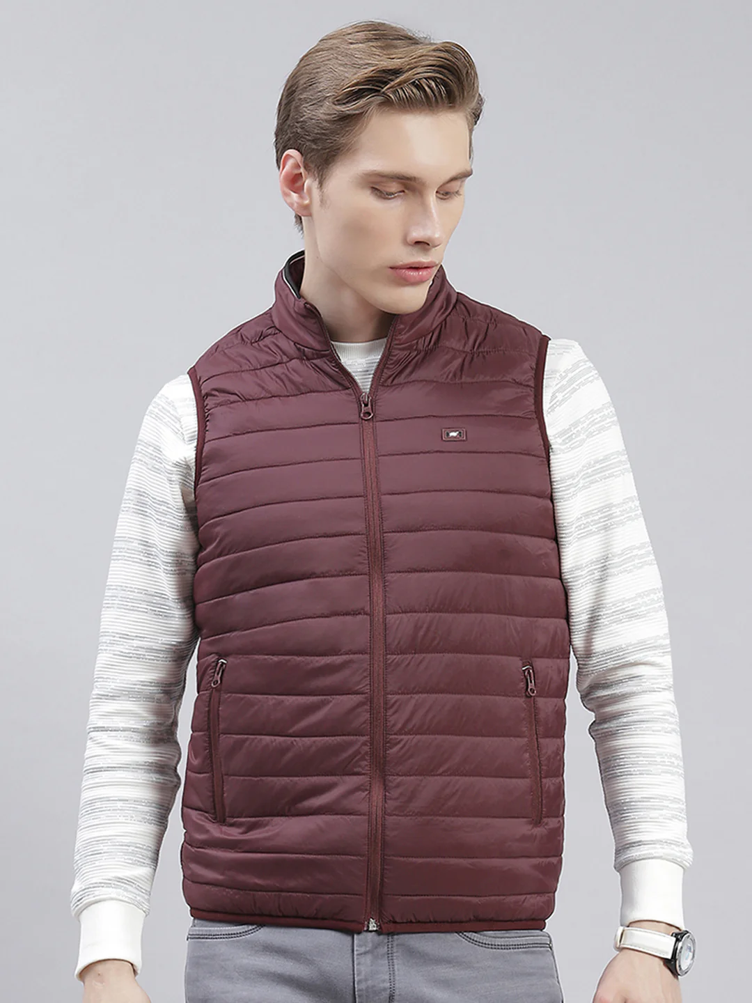 Men Maroon Solid Stand Collar Sleeveless Jackets - Image 2