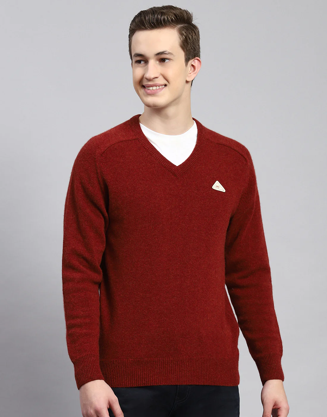 Men Maroon Solid V Neck Full Sleeve Pullover - Image 2