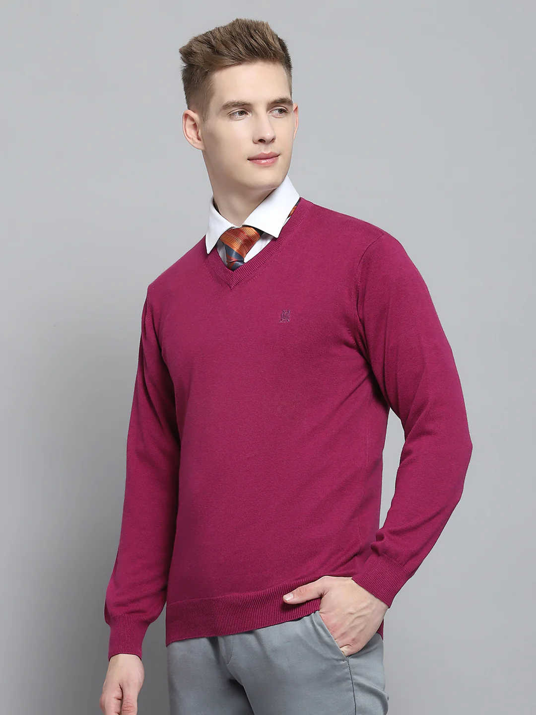 Men Maroon Solid V Neck Full Sleeve Pullover - Image 3