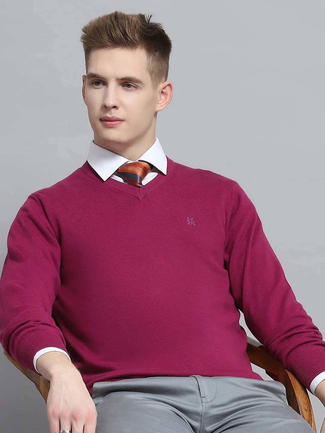 Men Maroon Solid V Neck Full Sleeve Pullover - Image 6
