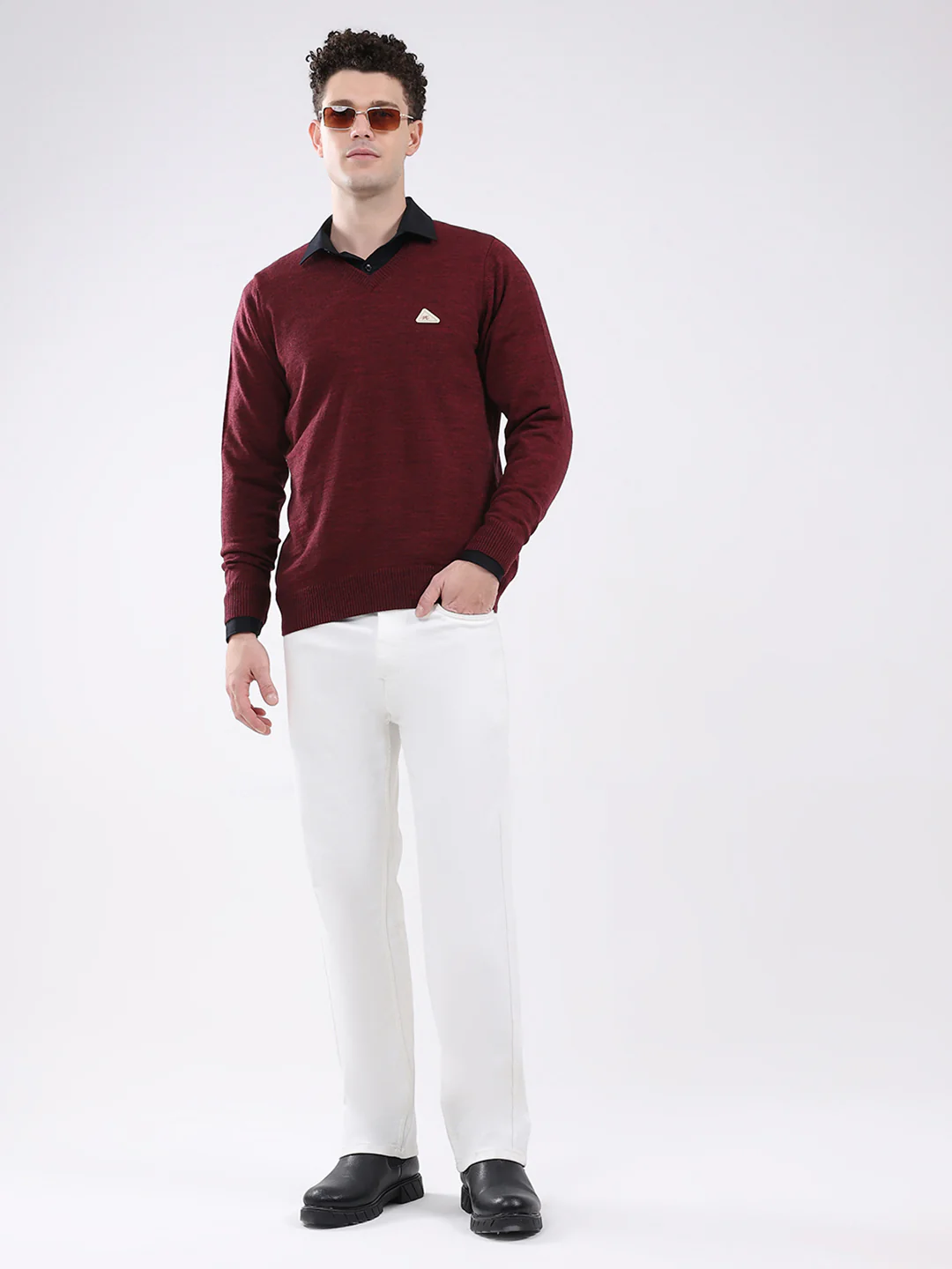 Men Maroon Solid V Neck Full Sleeve Pullover - Image 2