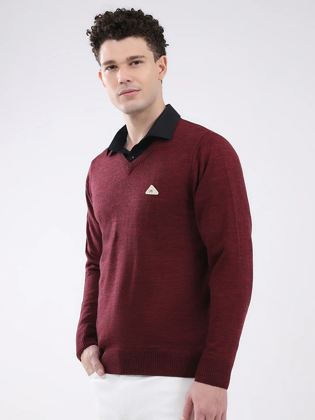 Men Maroon Solid V Neck Full Sleeve Pullover - Image 3